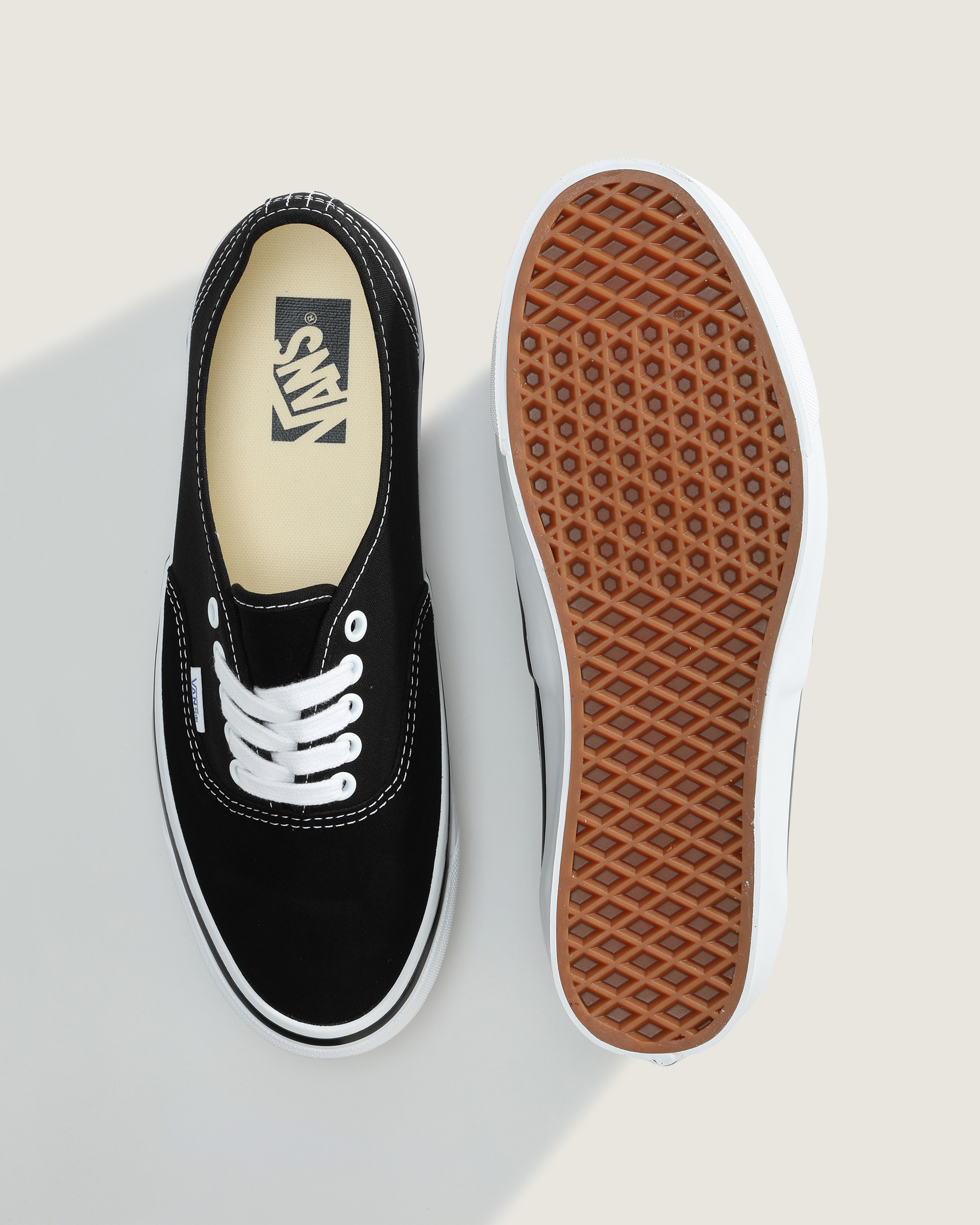 靴 PREMIUM AUTHENTIC 44 JAPAN EXCLUSIVE VANS | PREMIUM AUTHENTIC 44 | Japan-exclusive thick-soled