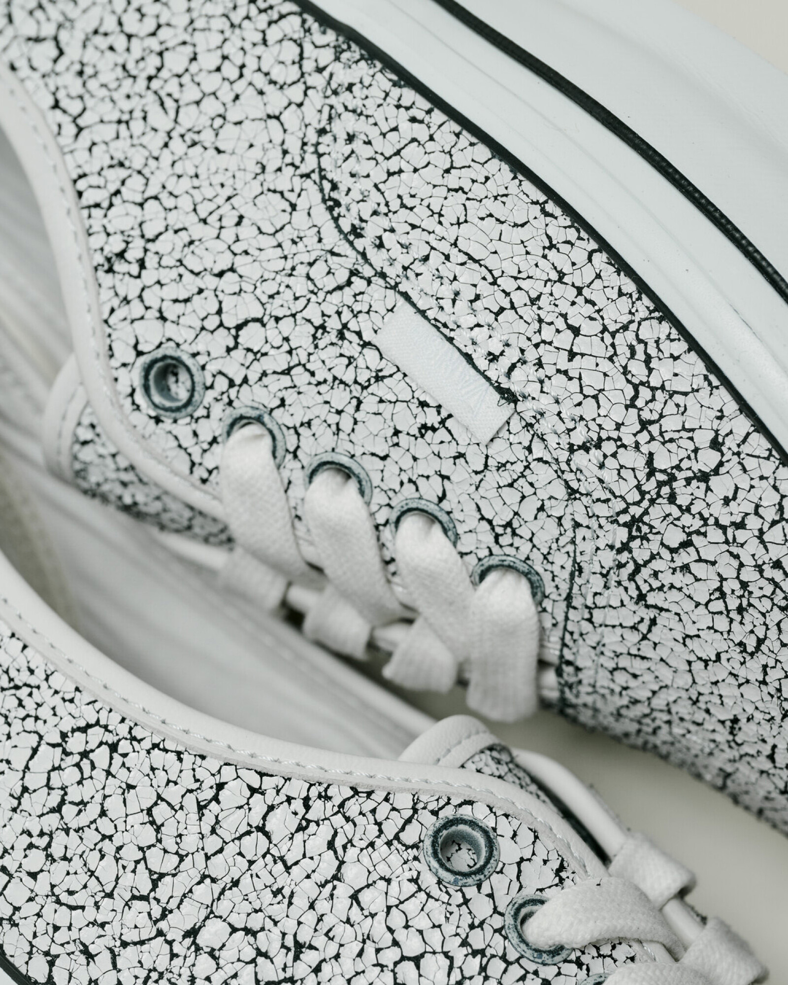 PREMIUM オーセンティック| VANS（ヴァンズ）公式ストア