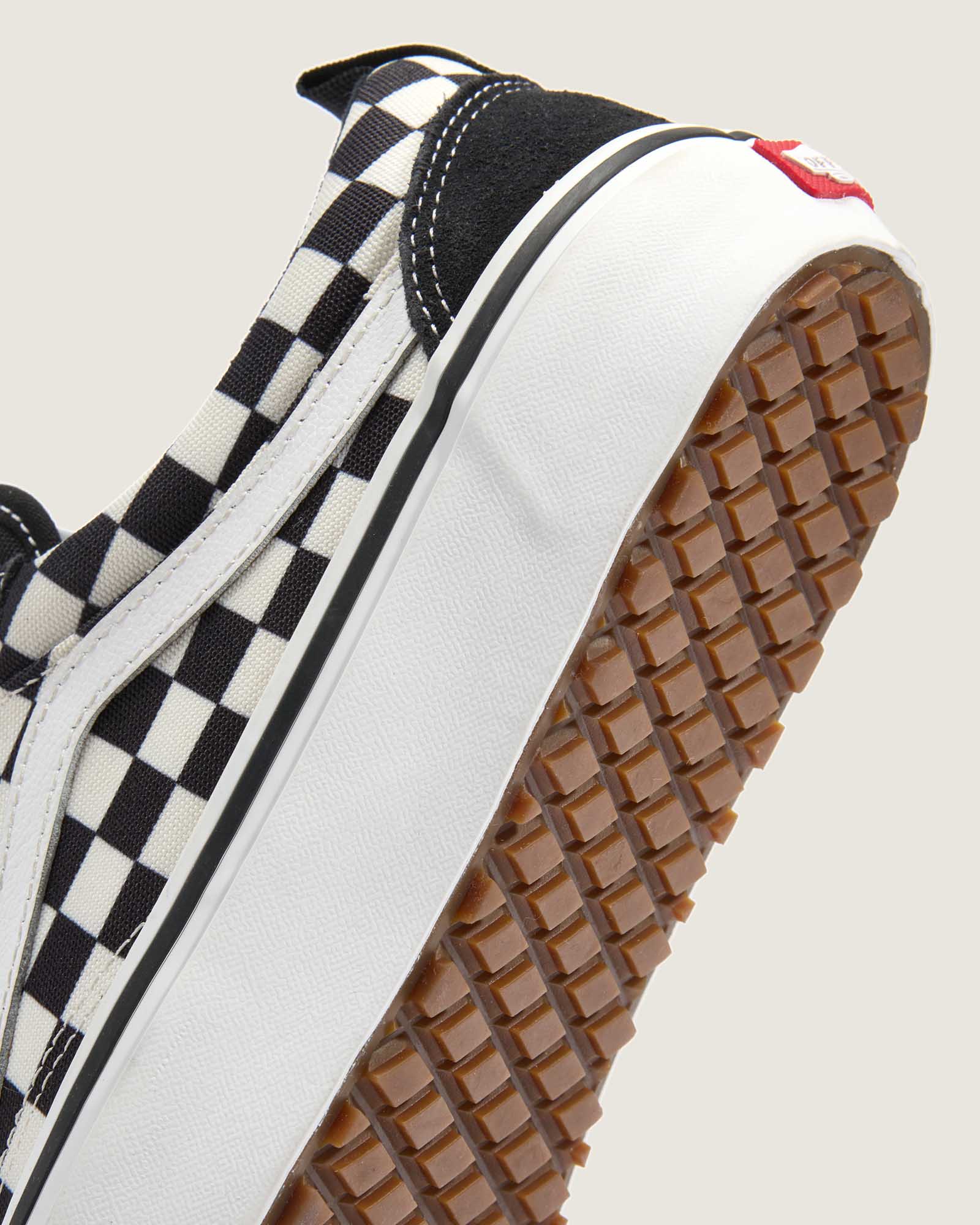 オールドスクール インシュレーテッド| VANS（ヴァンズ）公式ストア