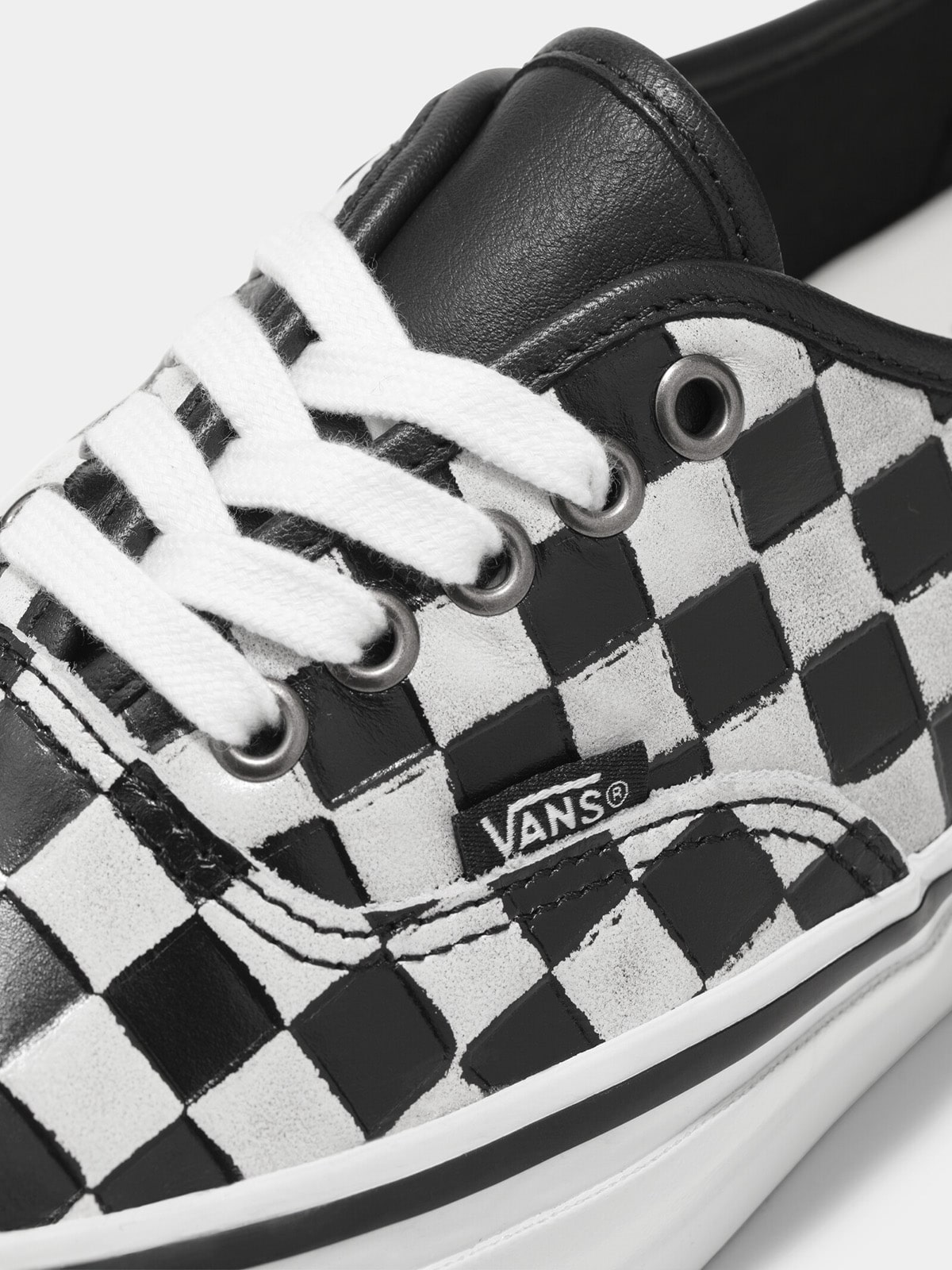 OTW オーセンティック 44 VIBRAM| VANS（ヴァンズ）公式ストア