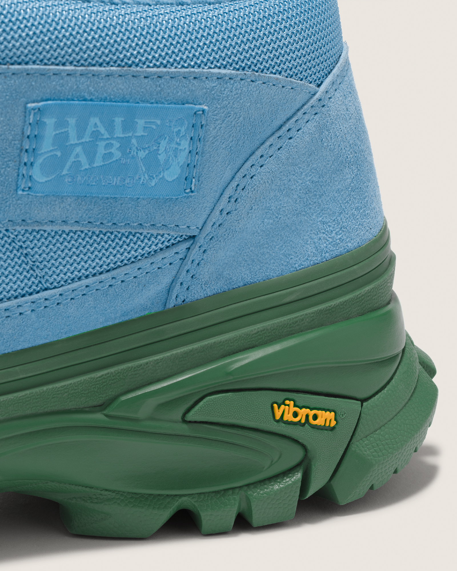 OTW ハーフキャブ 33 VIBRAM| VANS（ヴァンズ）公式ストア
