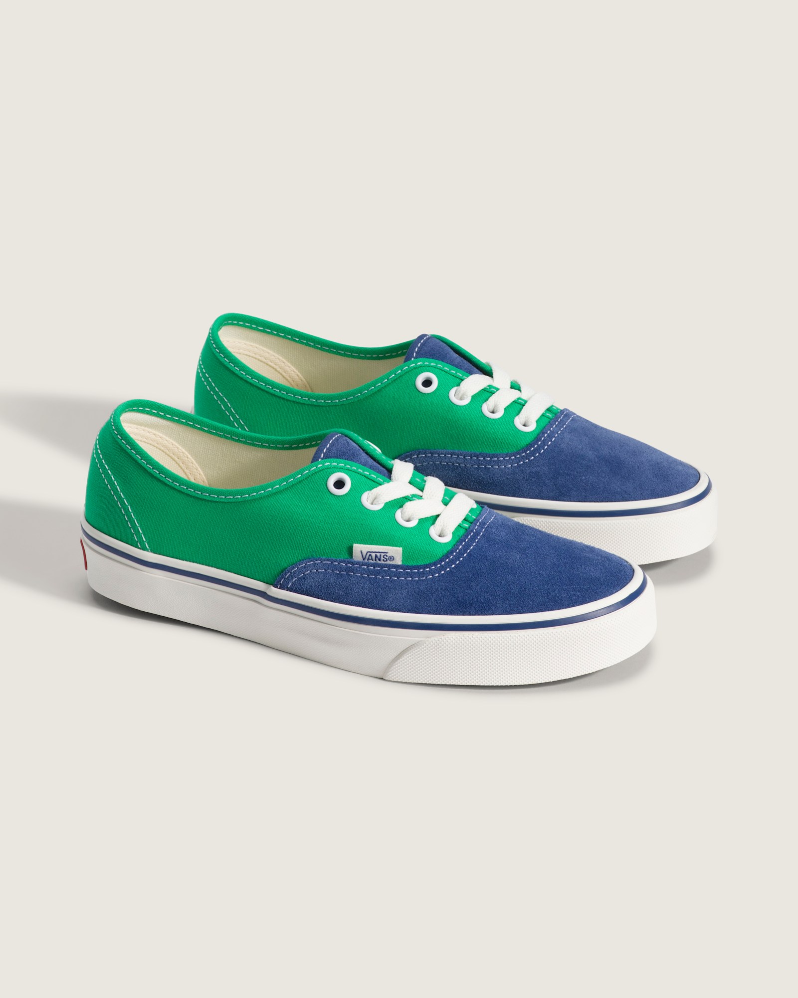 オーセンティック| VANS（ヴァンズ）公式ストア