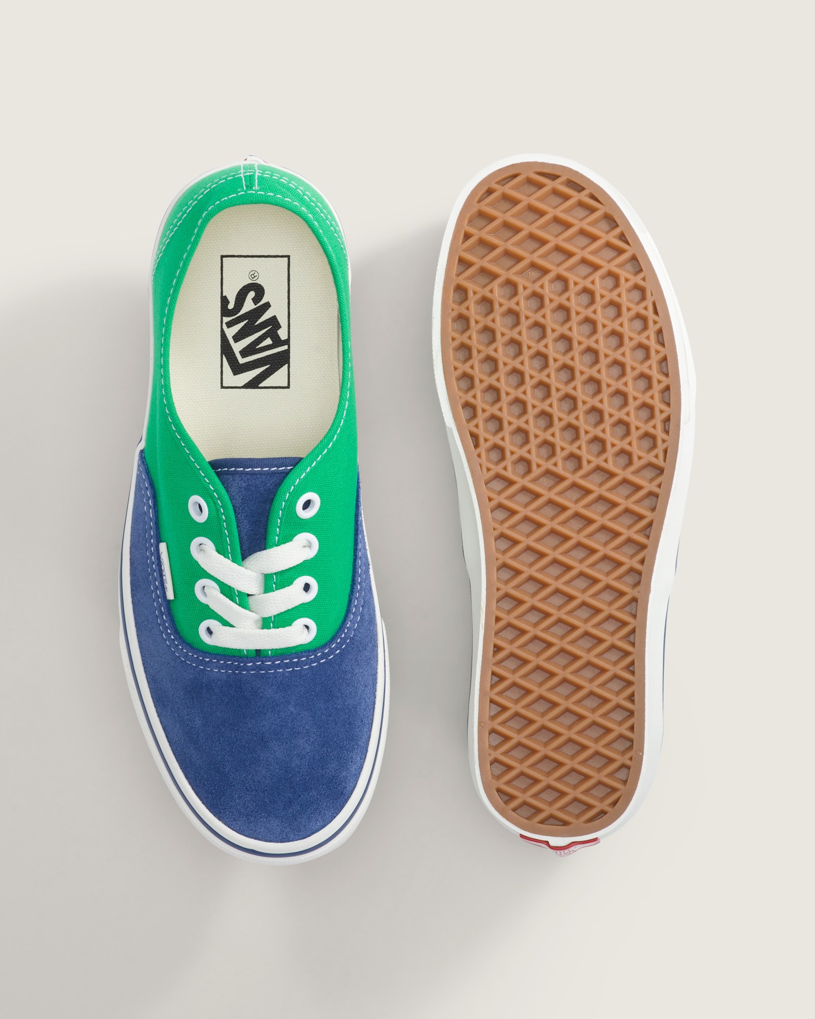 オーセンティック| VANS（ヴァンズ）公式ストア