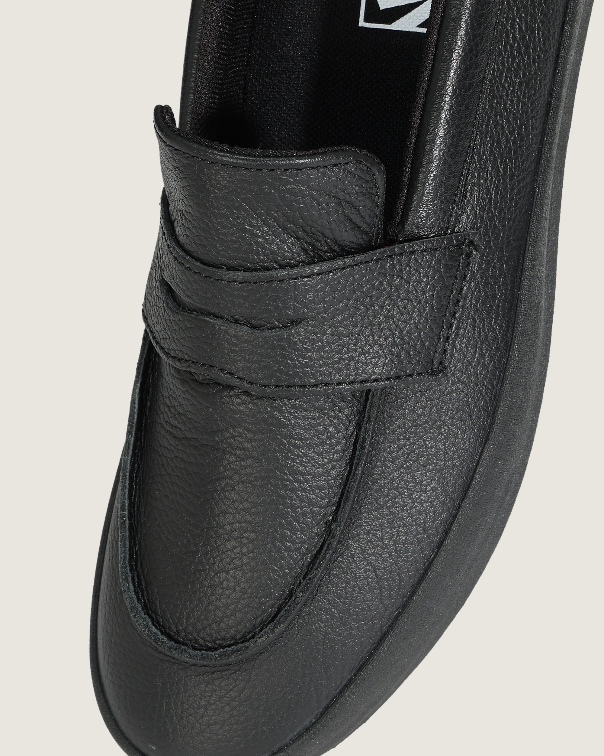 スケート ローファー| VANS（ヴァンズ）公式ストア