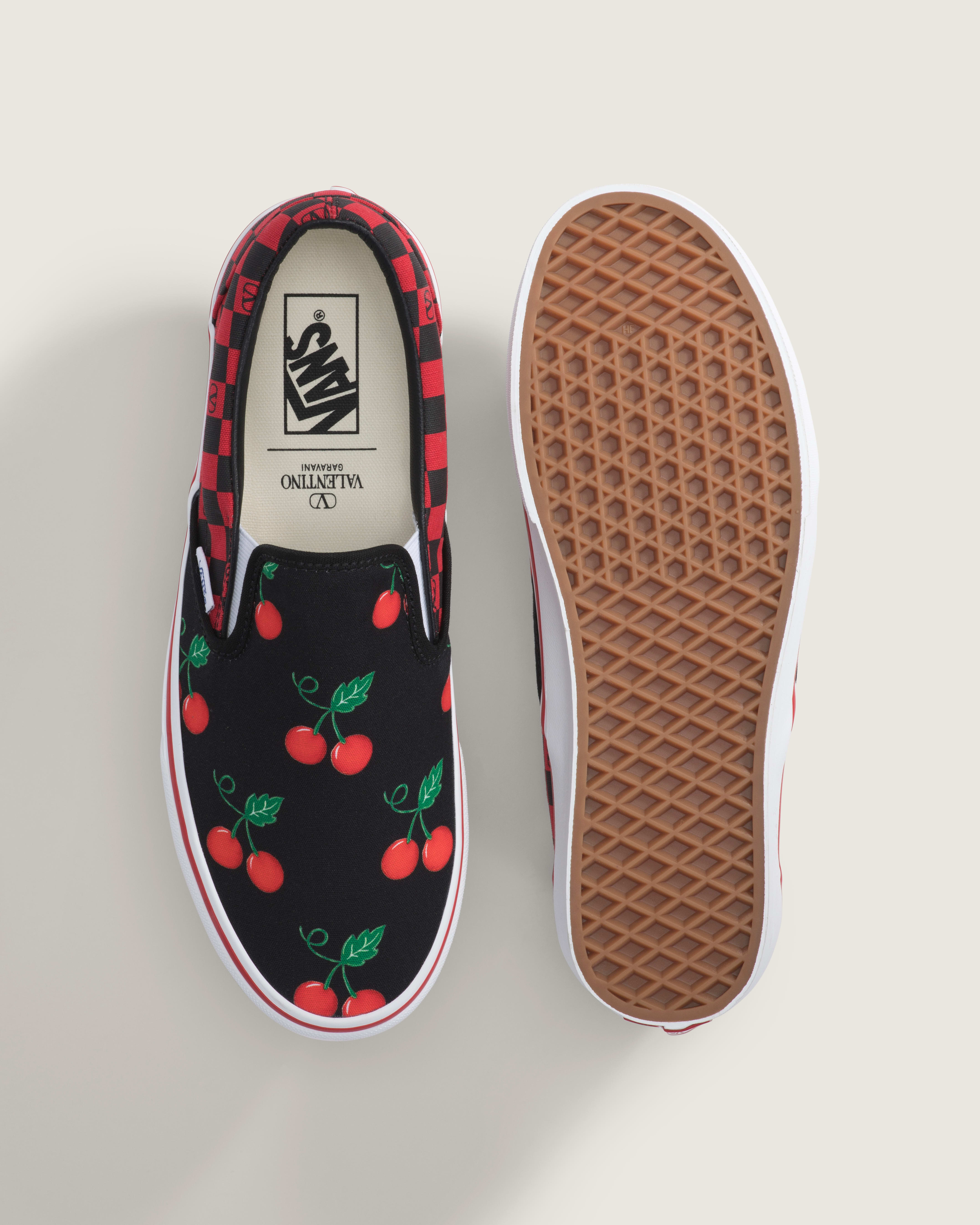 Valentino Garavani and Vans クラシック スリッポン| VANS（ヴァンズ