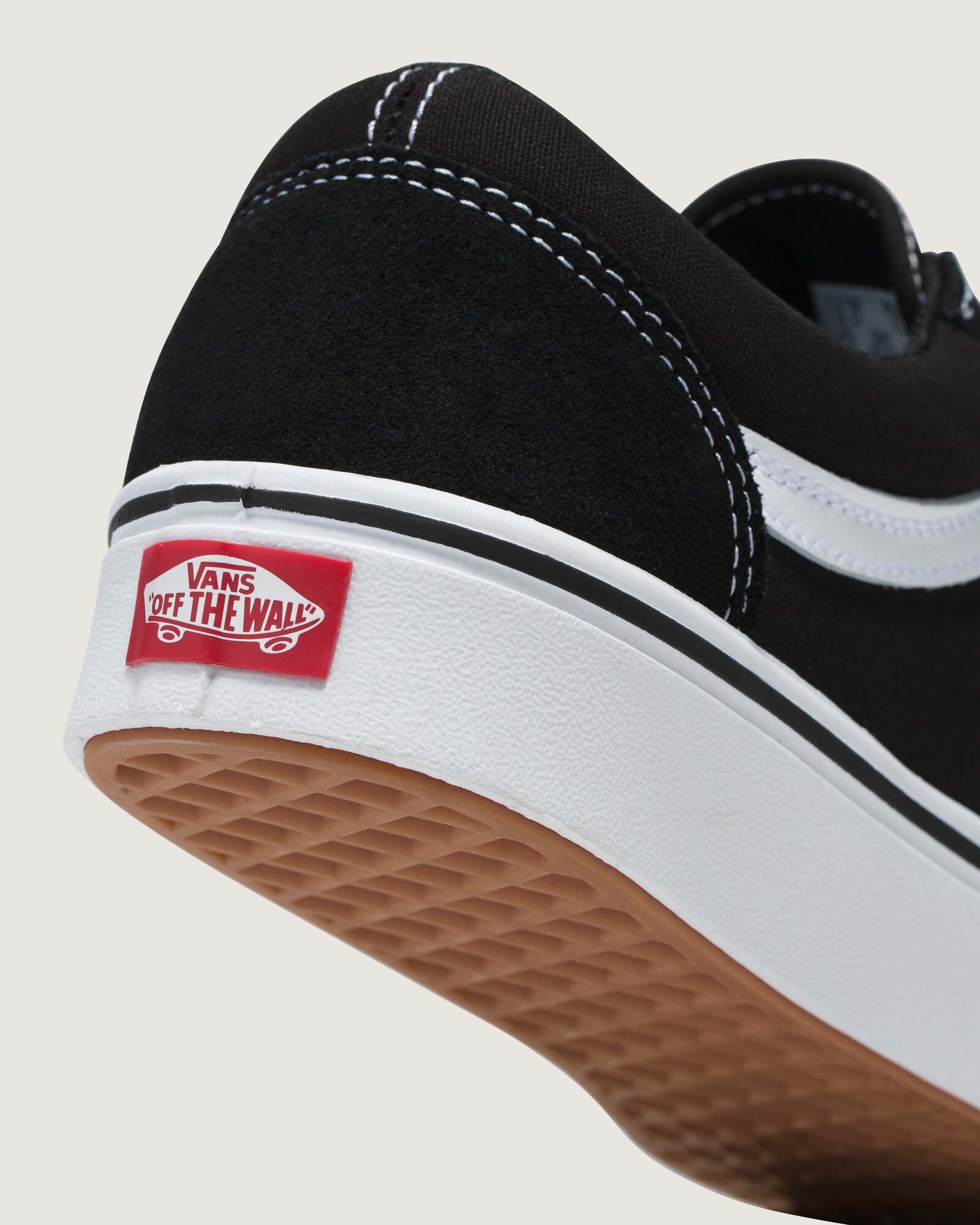 コンフィクッシュ オールドスクール| VANS（ヴァンズ）公式ストア