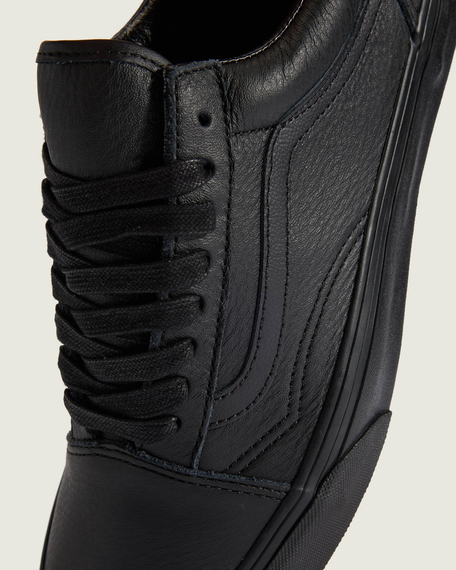 オールドスクール レザー| VANS（ヴァンズ）公式ストア