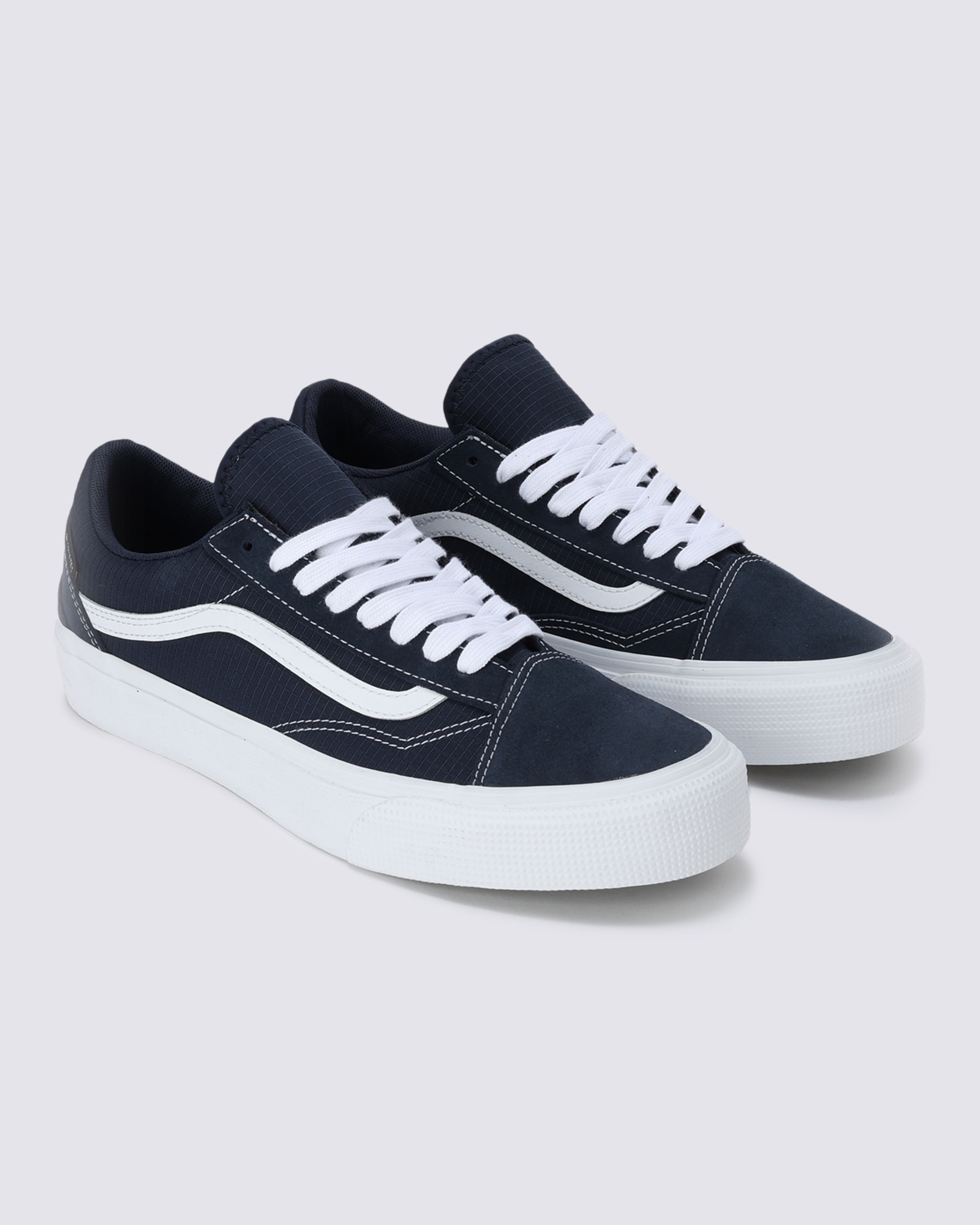 ネオ　ガンズ it オールドスクール GORE-TEX®| VANS（ヴァンズ）公式ストア