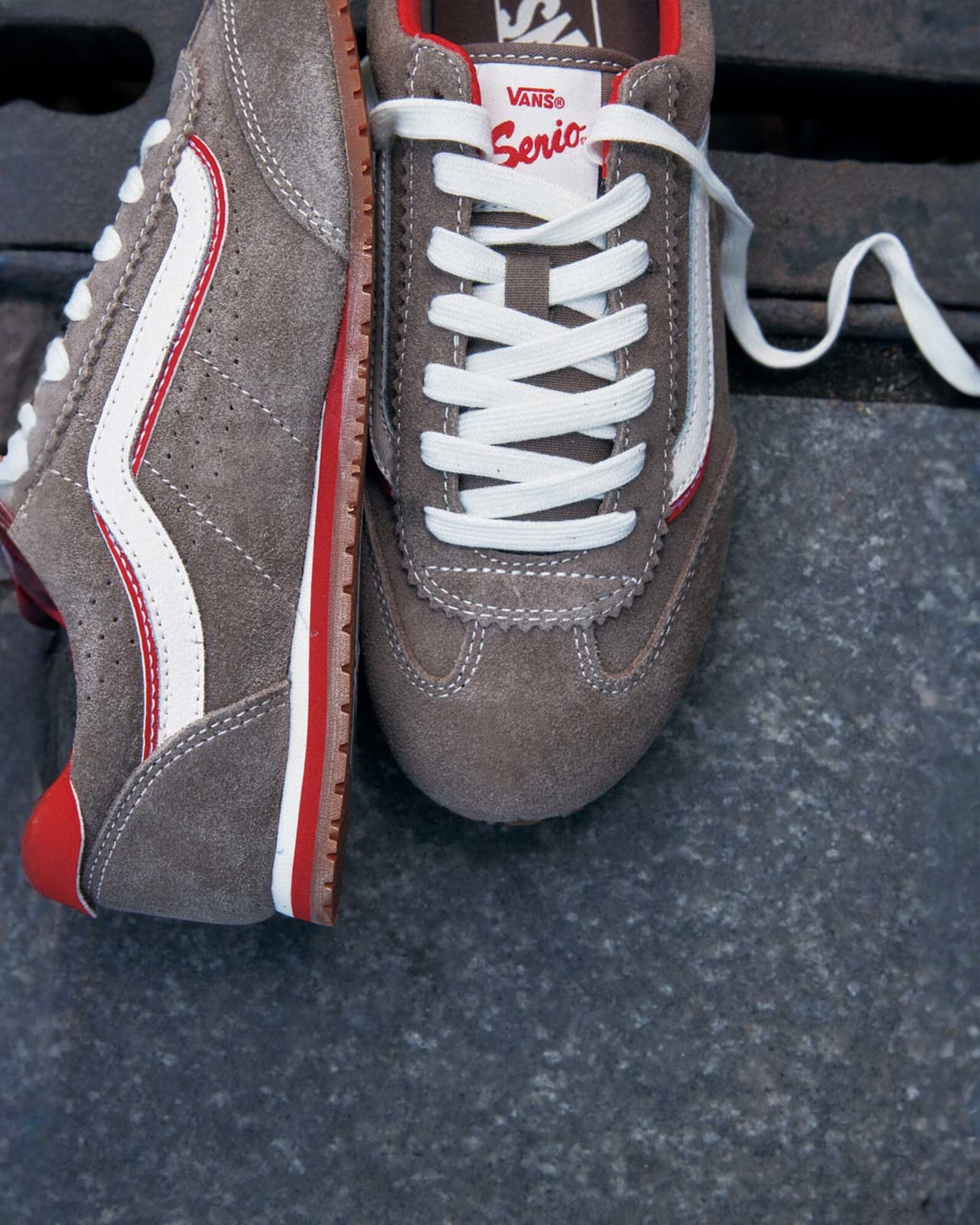 のん 公式オンライン限定カラー] スーパーロープロ| VANS（ヴァンズ）公式ストア