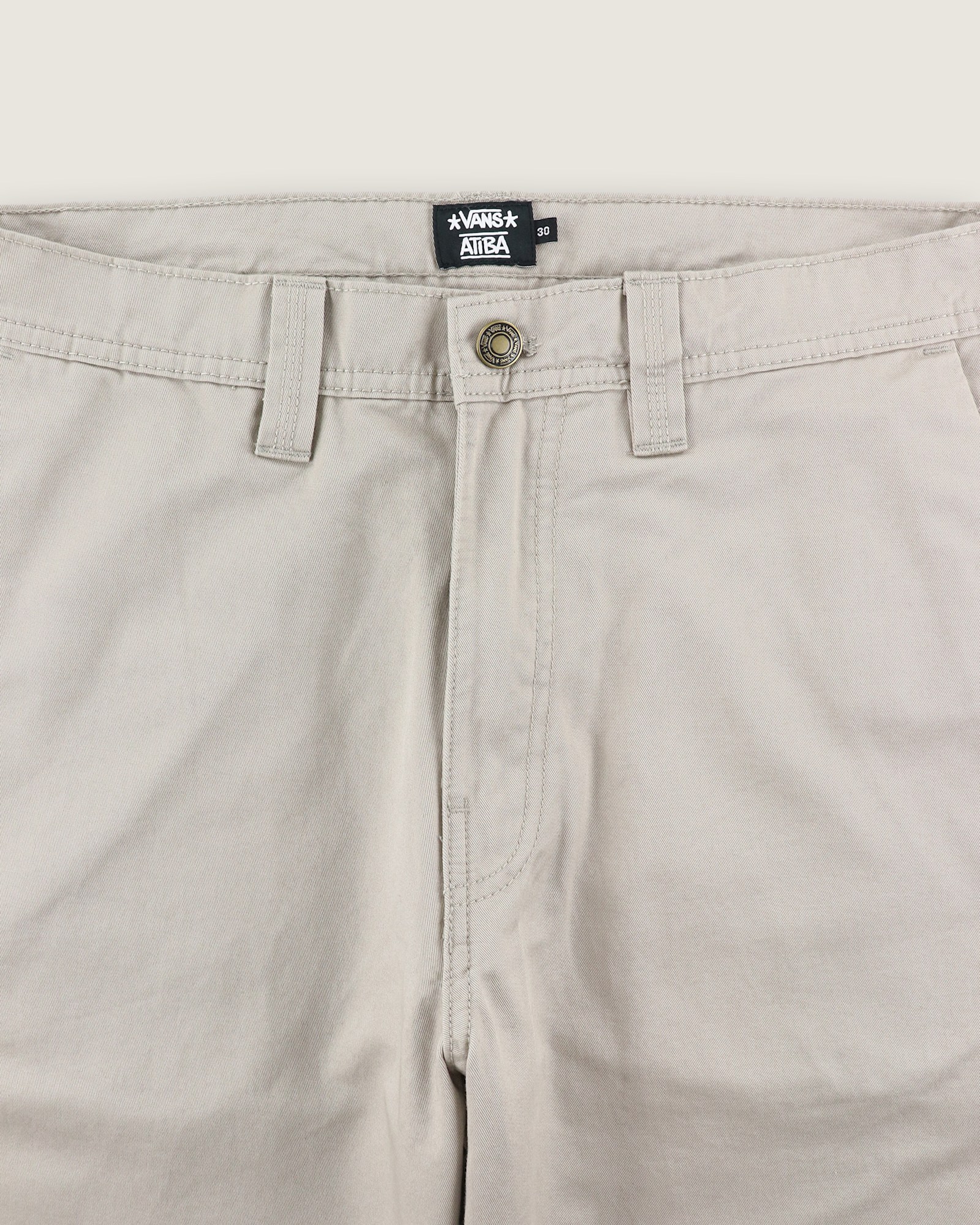 スケート ルーズチノ by Atiba Jefferson image number 2