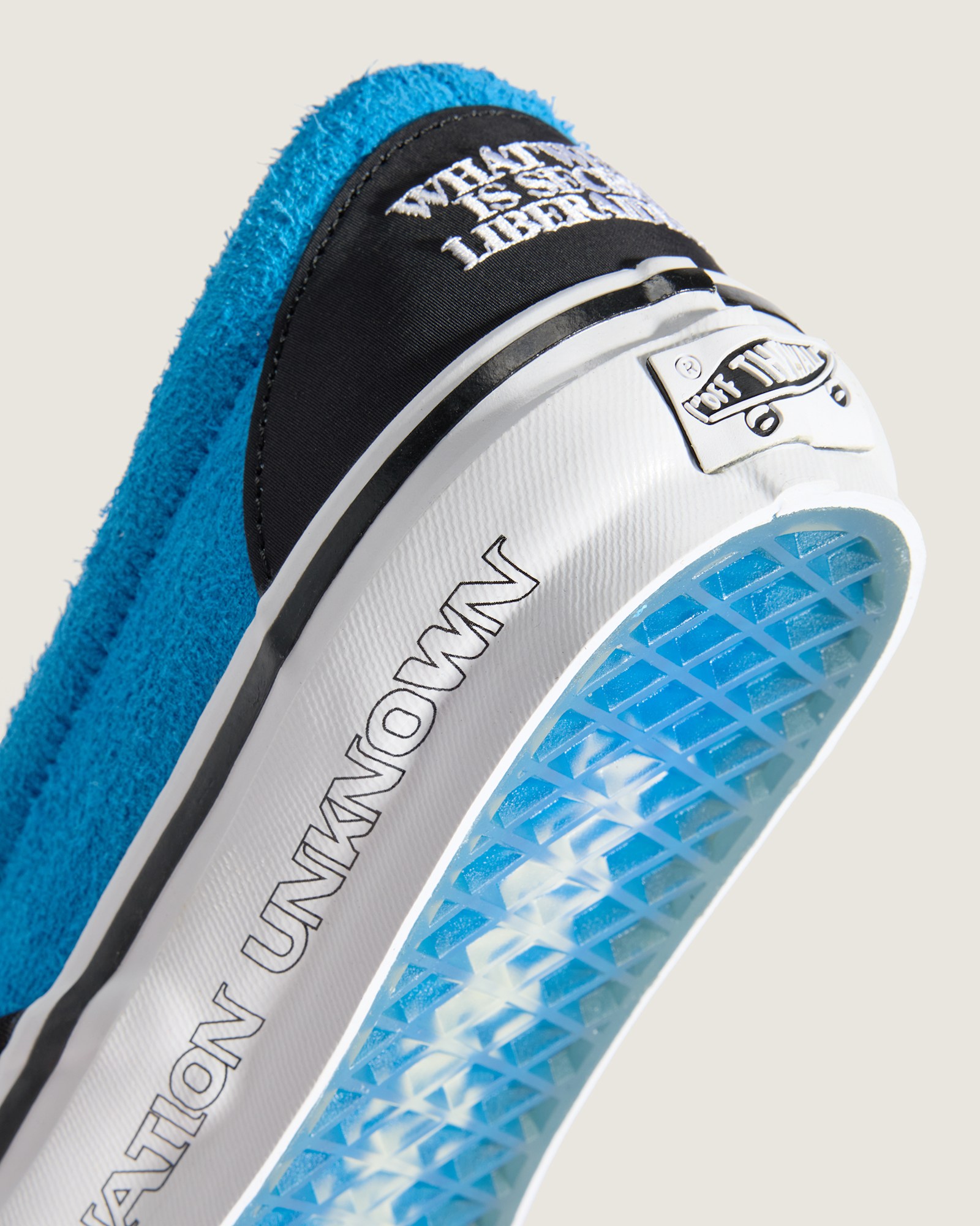 7月25日発売】LIBERAIDERS PREMIUM スリッポン| VANS（ヴァンズ）公式