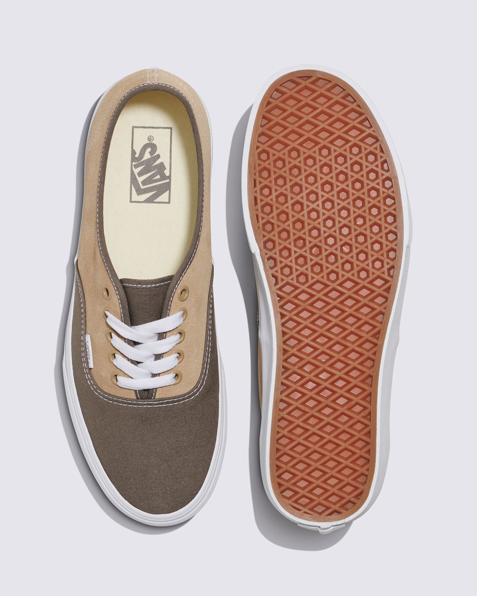 オーセンティック スエードブロック| VANS（ヴァンズ）公式ストア