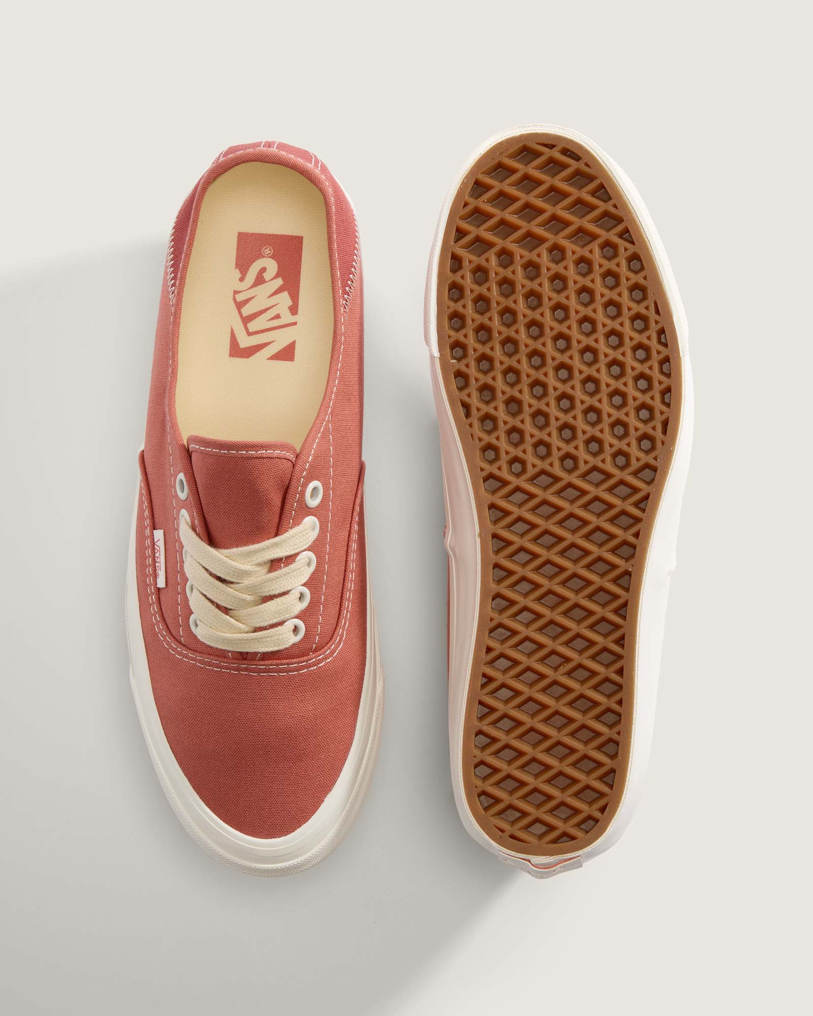 PREMIUM オーセンティック キックダウン