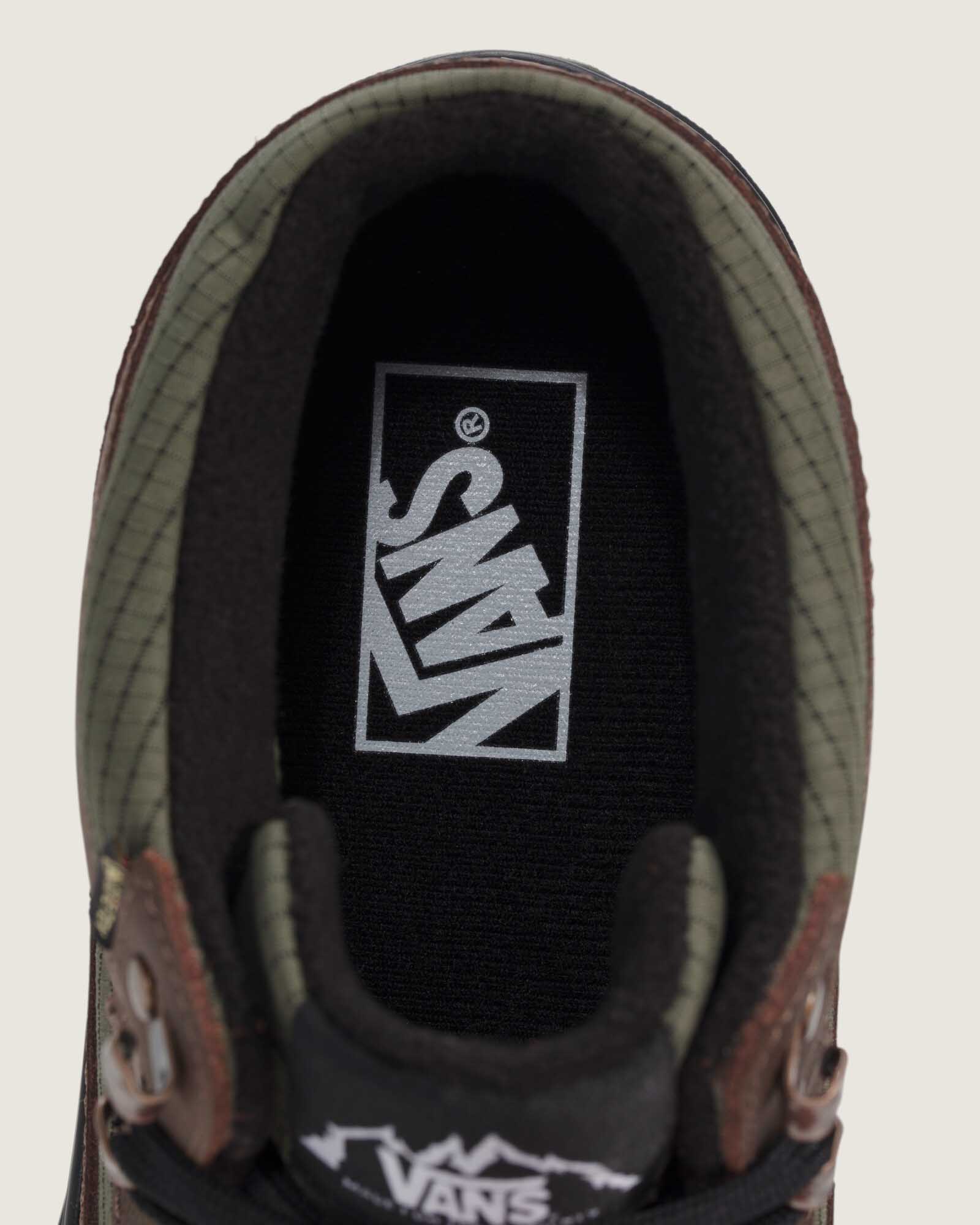 マウンテンミッド GORE-TEX インシュレーテッド