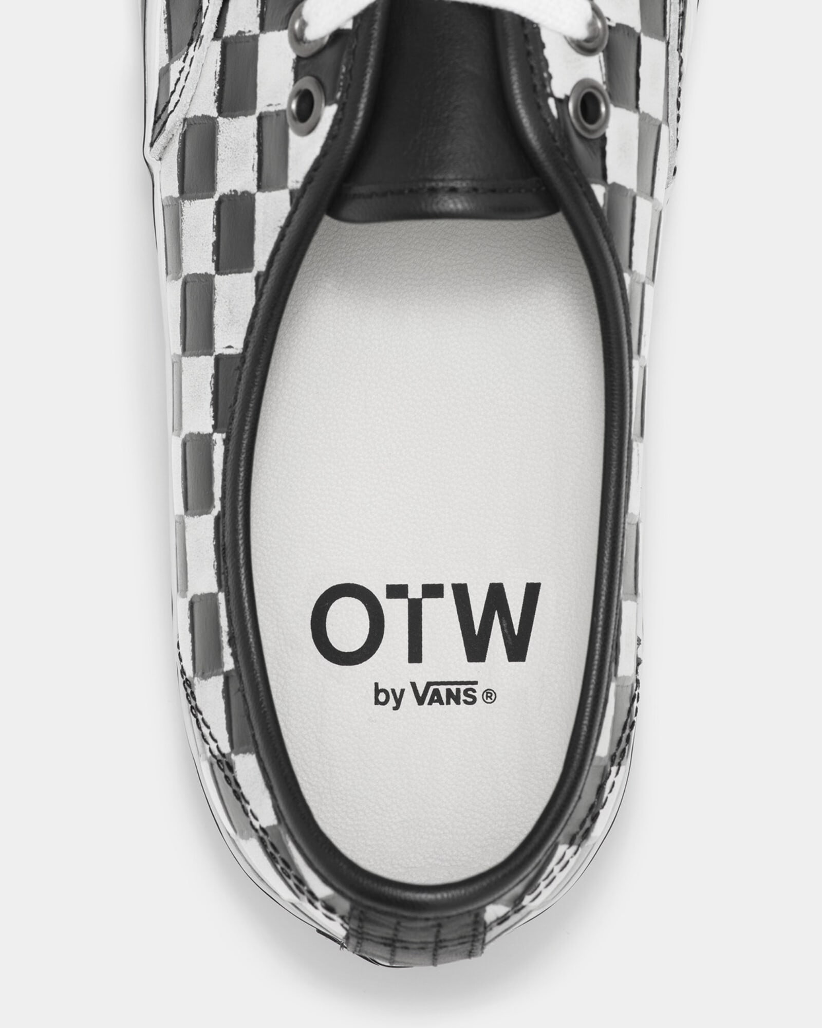 OTW オーセンティック 44 VIBRAM
