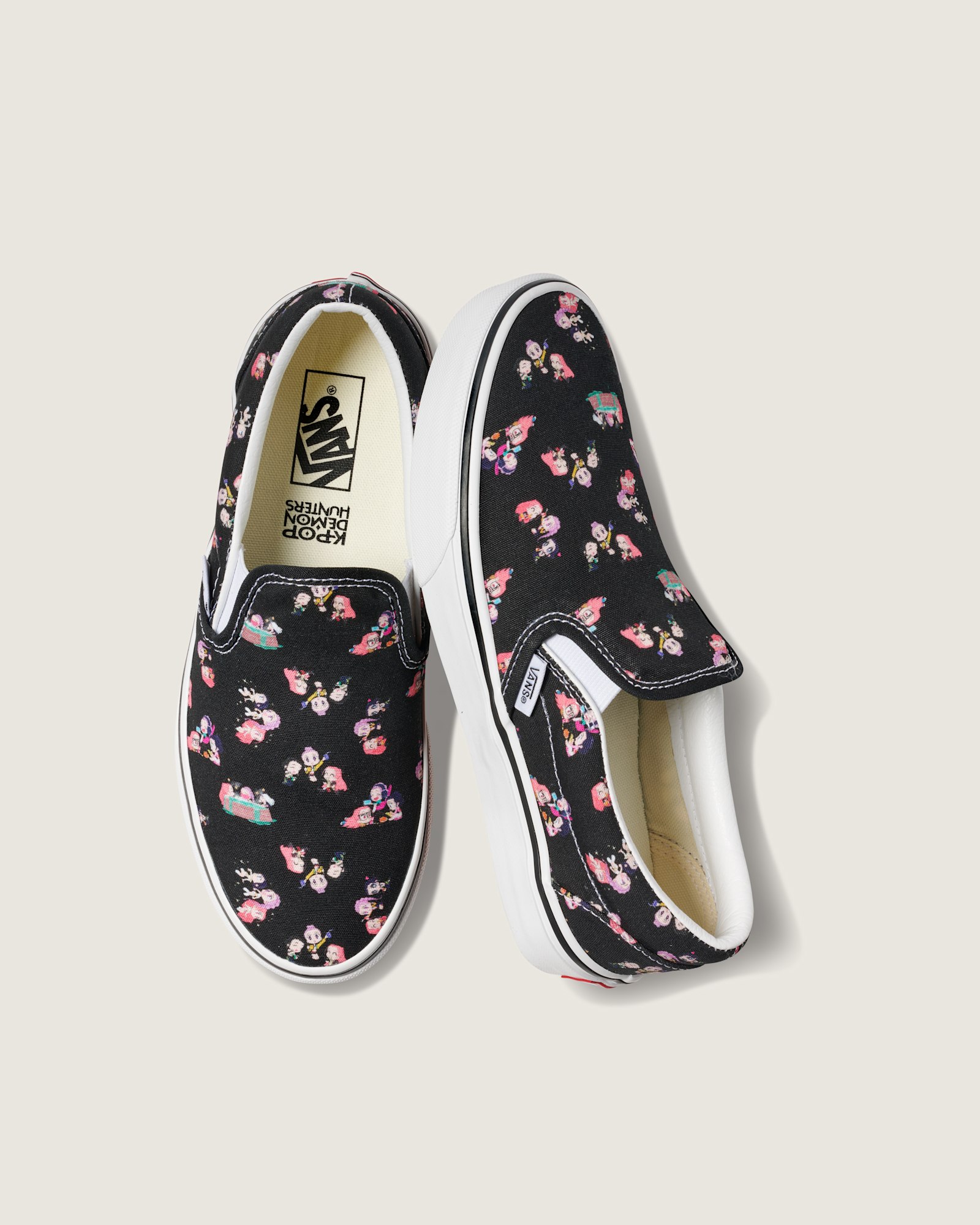 KPop Demon Hunters スリッポン