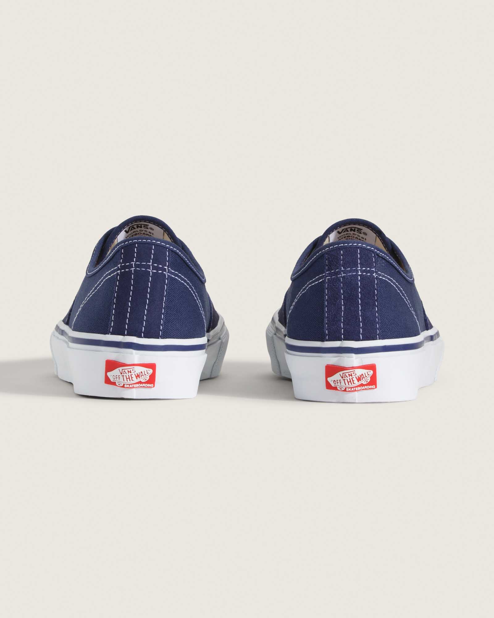 スケート オーセンティック