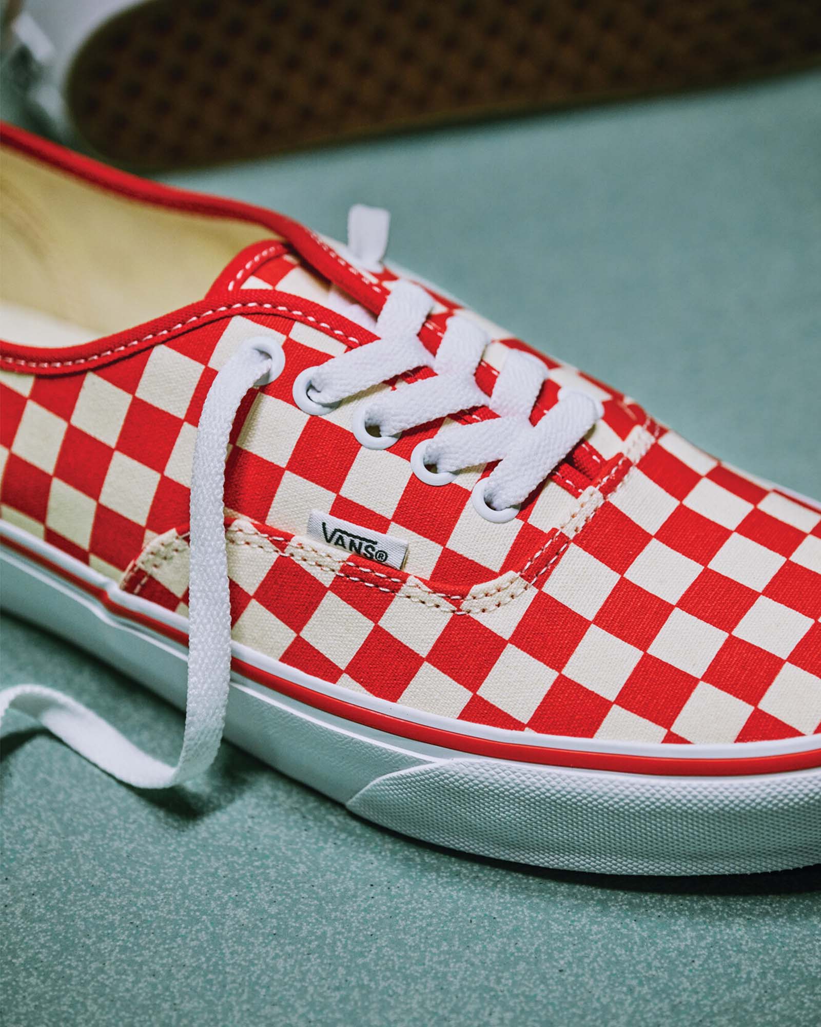 オーセンティック