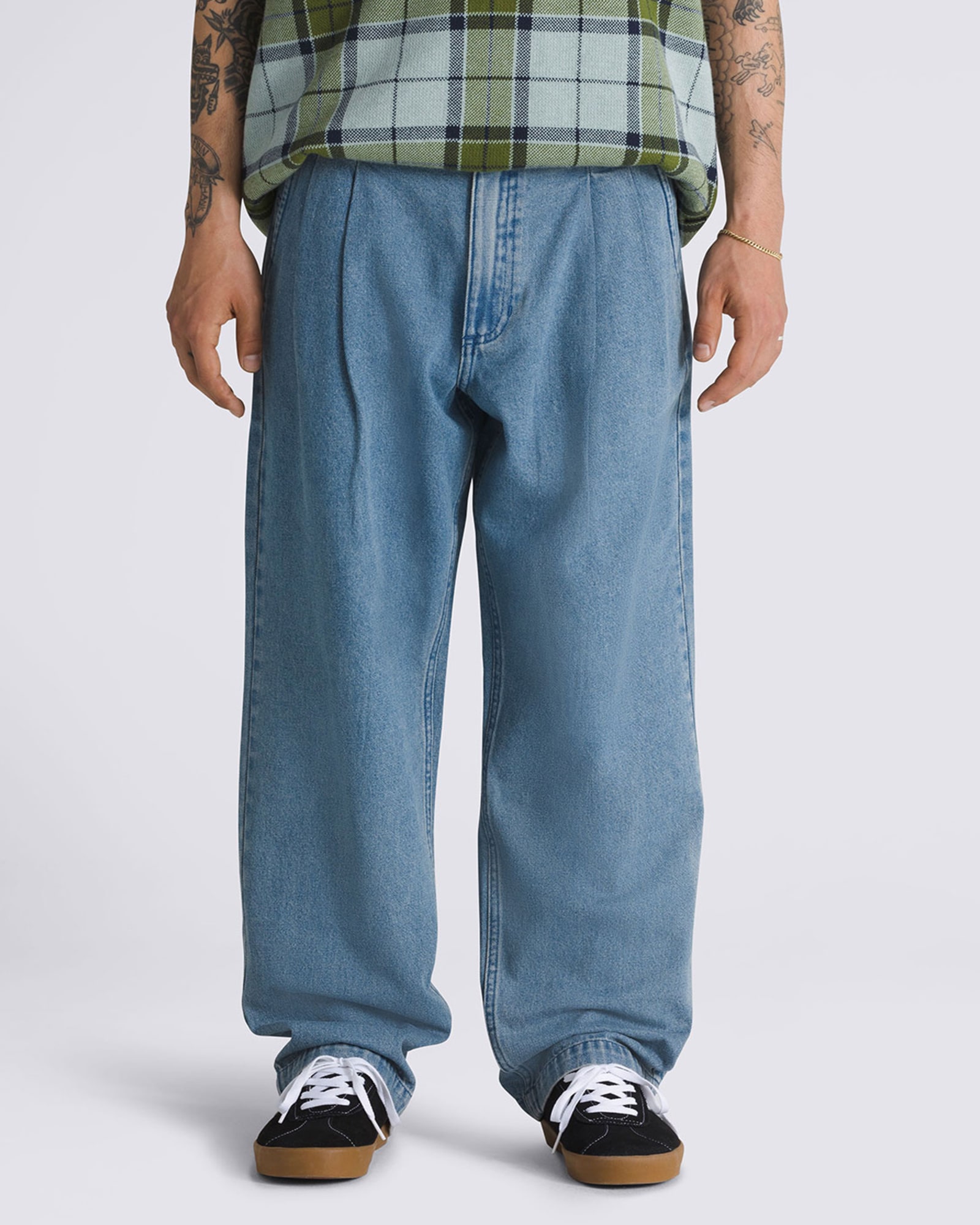 AUTHENTIC ルーズテーパード デニムパンツ