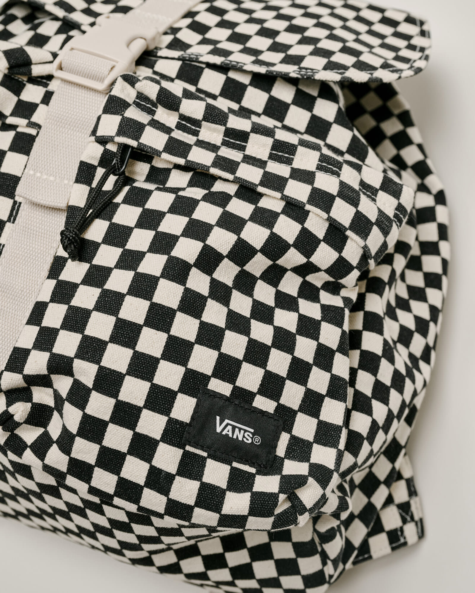 SCATTER バックパック（20L）
