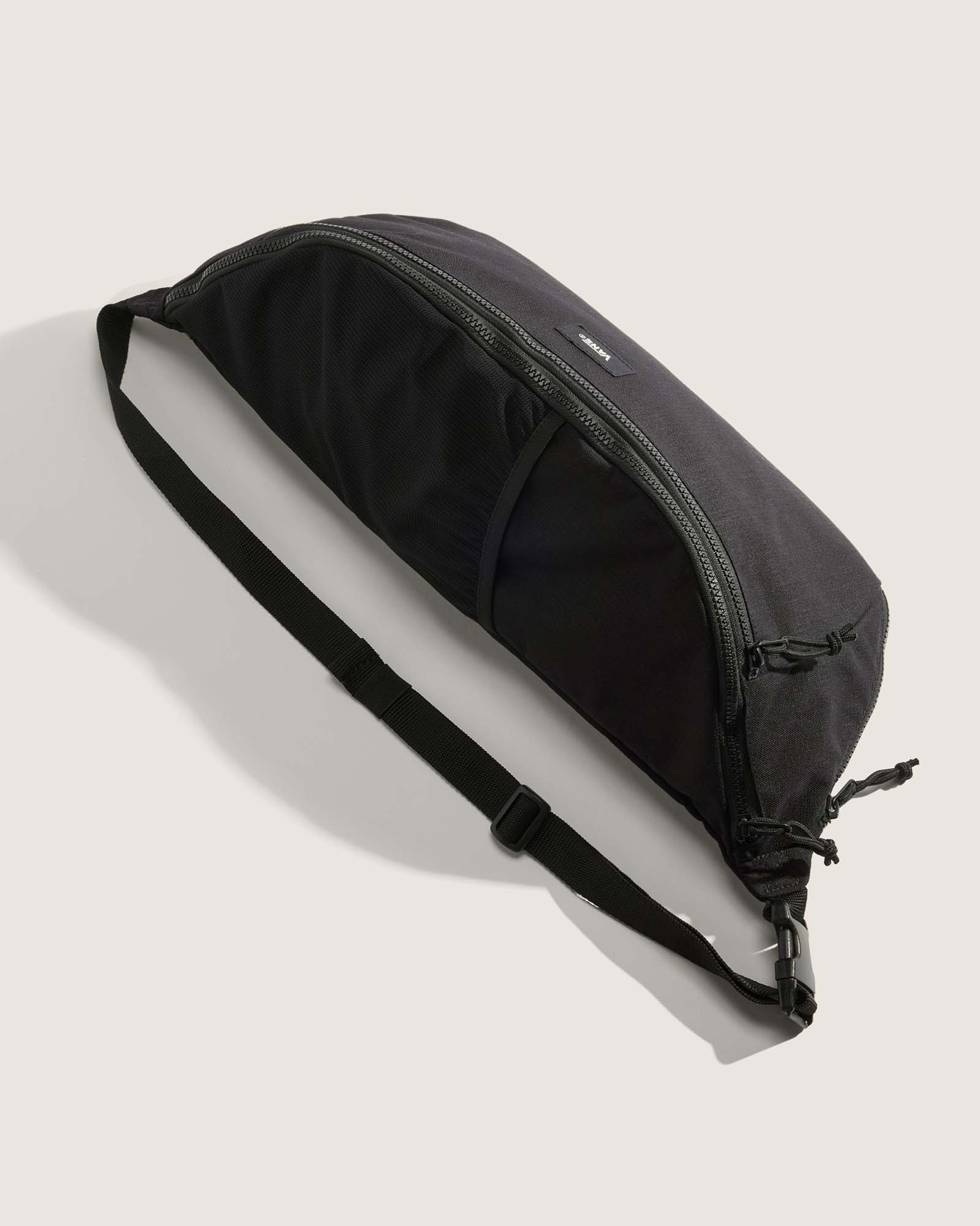 DETACHED スリングバッグ