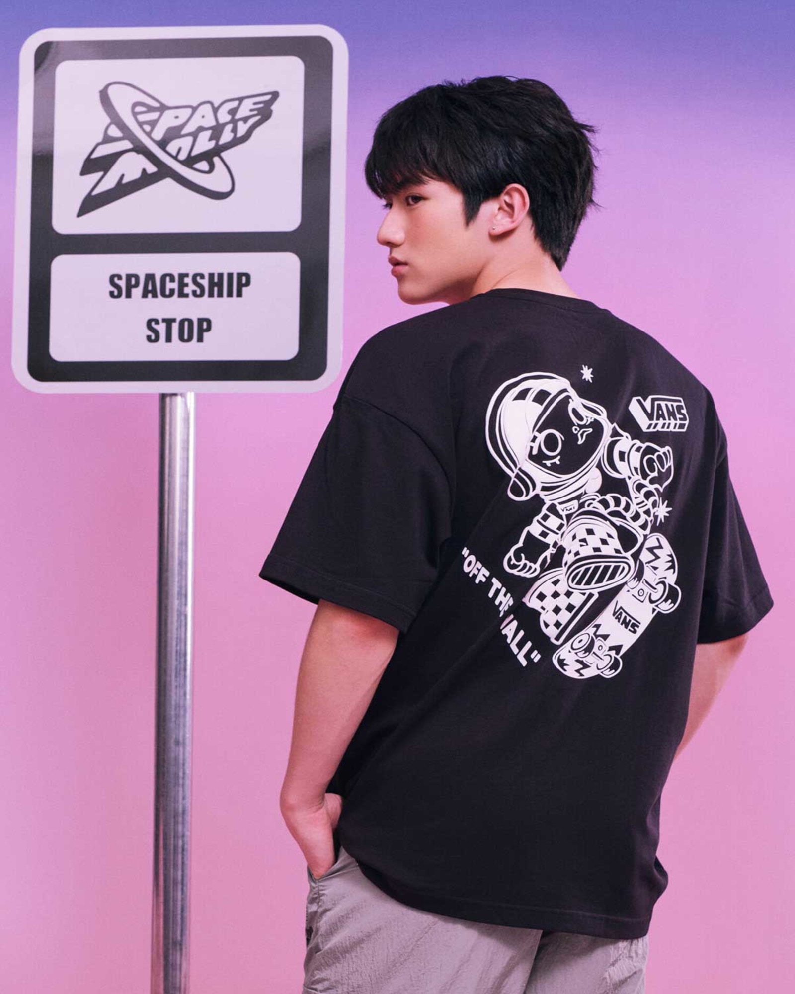 SPACE MOLLY グラフィック Tシャツ