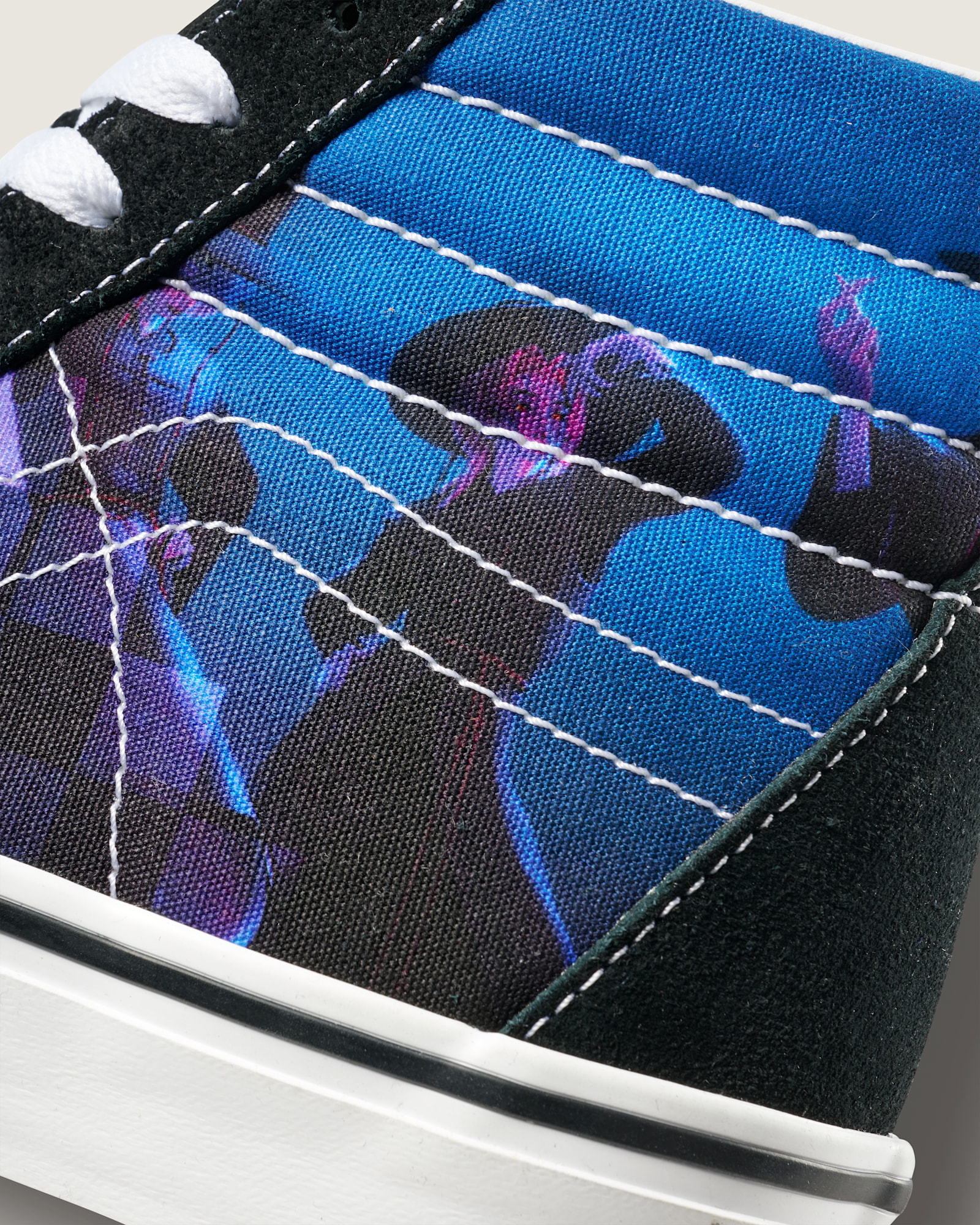 KPop Demon Hunters ビッグキッズ スケートハイ