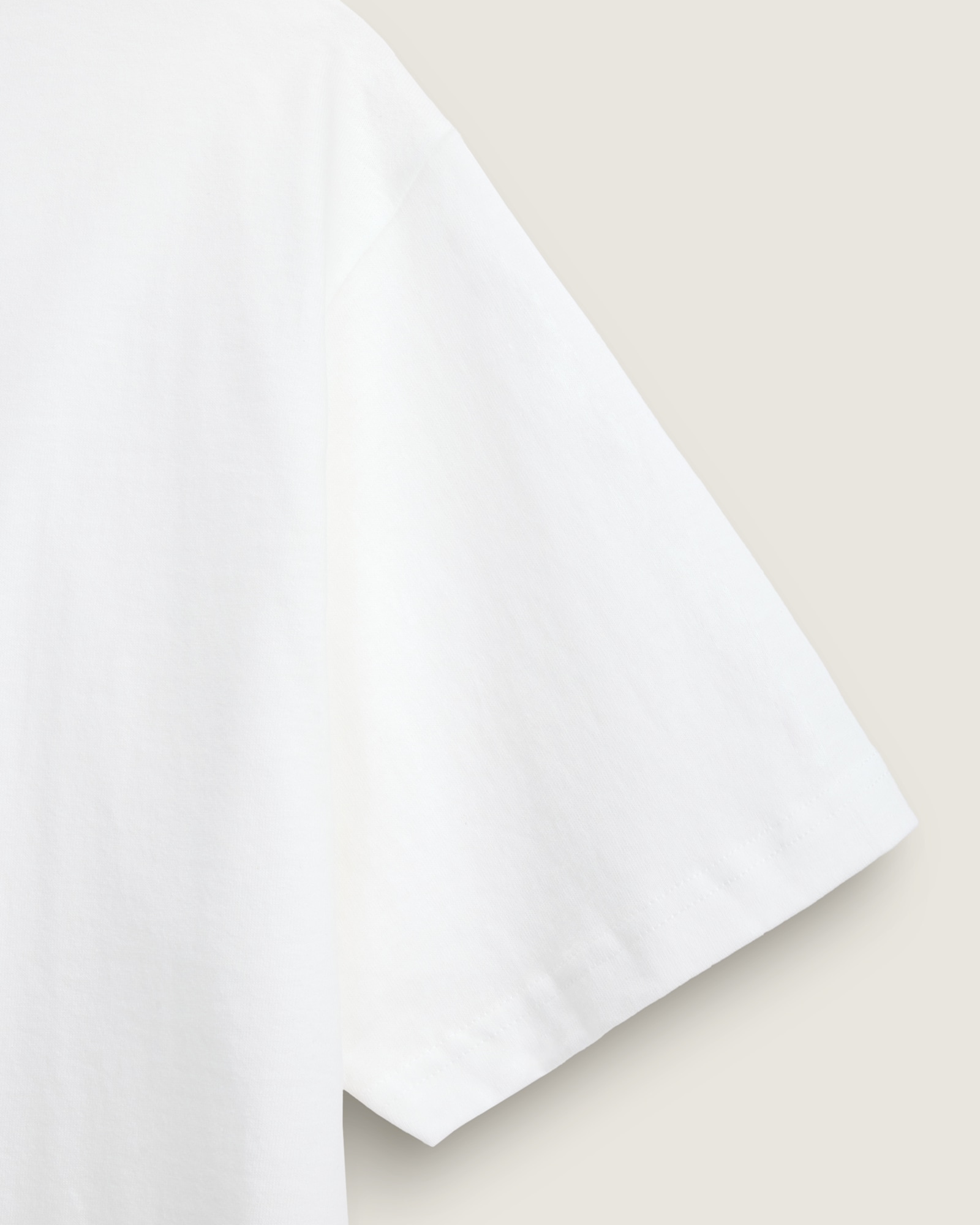 8BALL BEAR Tシャツ