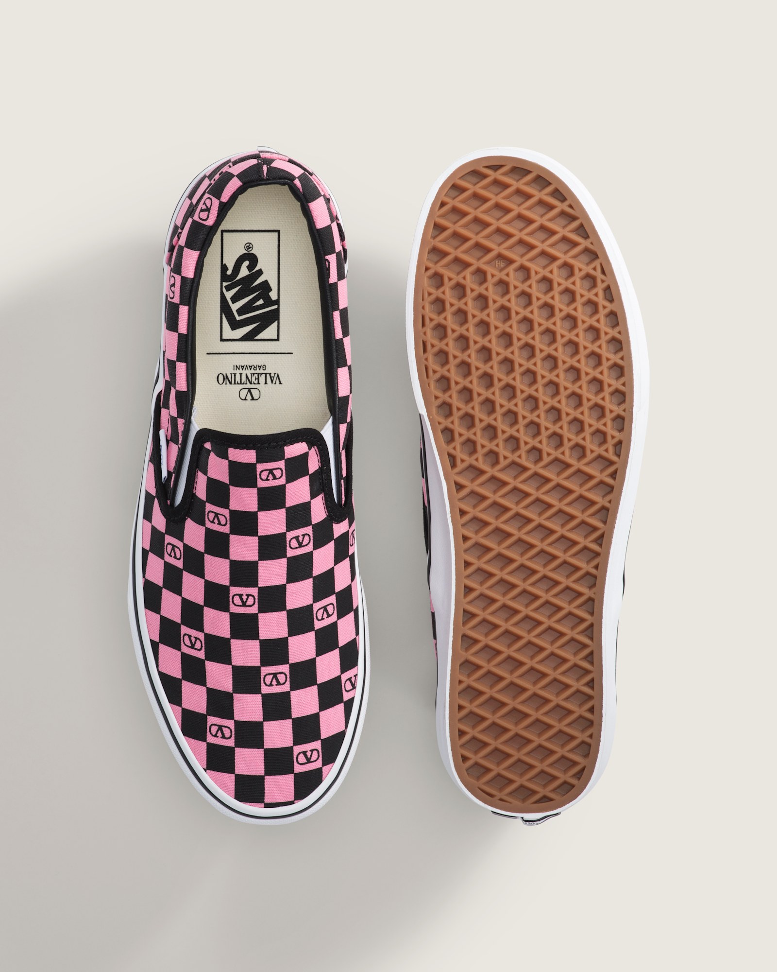 Valentino Garavani and Vans クラシック スリッポン
