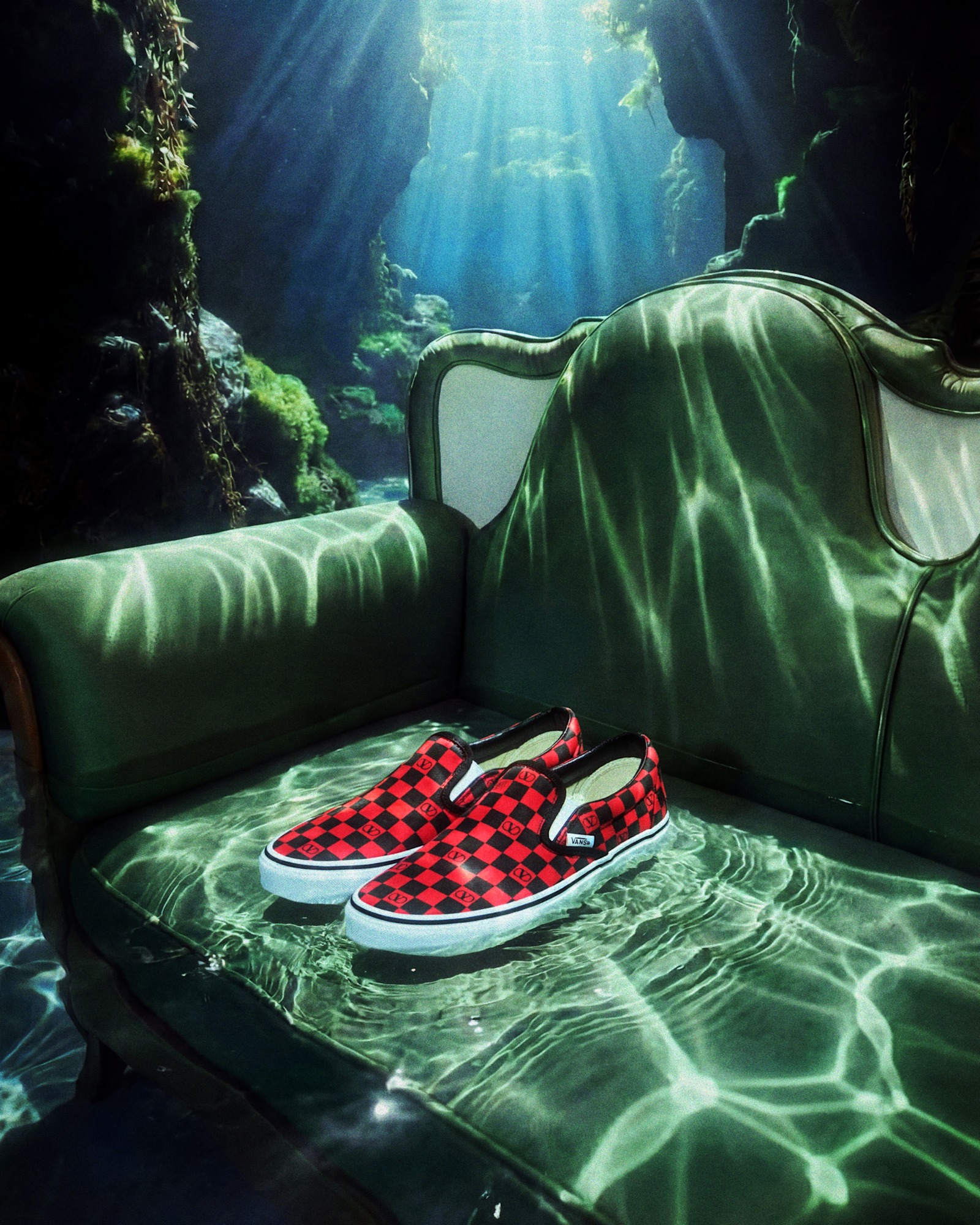 Valentino Garavani and Vans クラシック スリッポン