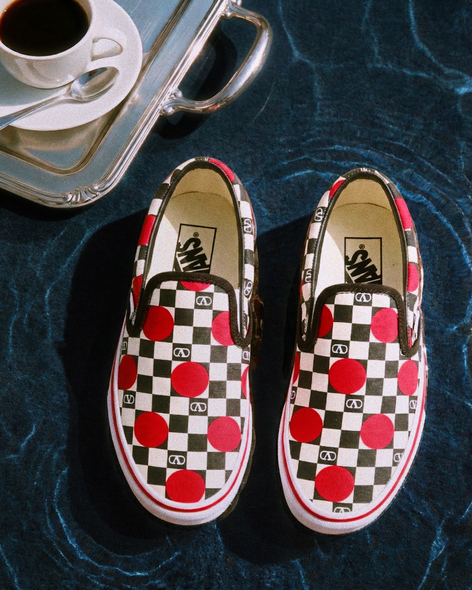 Valentino Garavani and Vans クラシック スリッポン