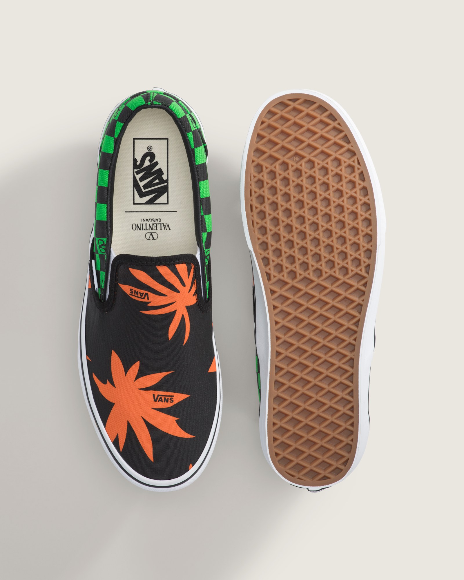 Valentino Garavani and Vans クラシック スリッポン