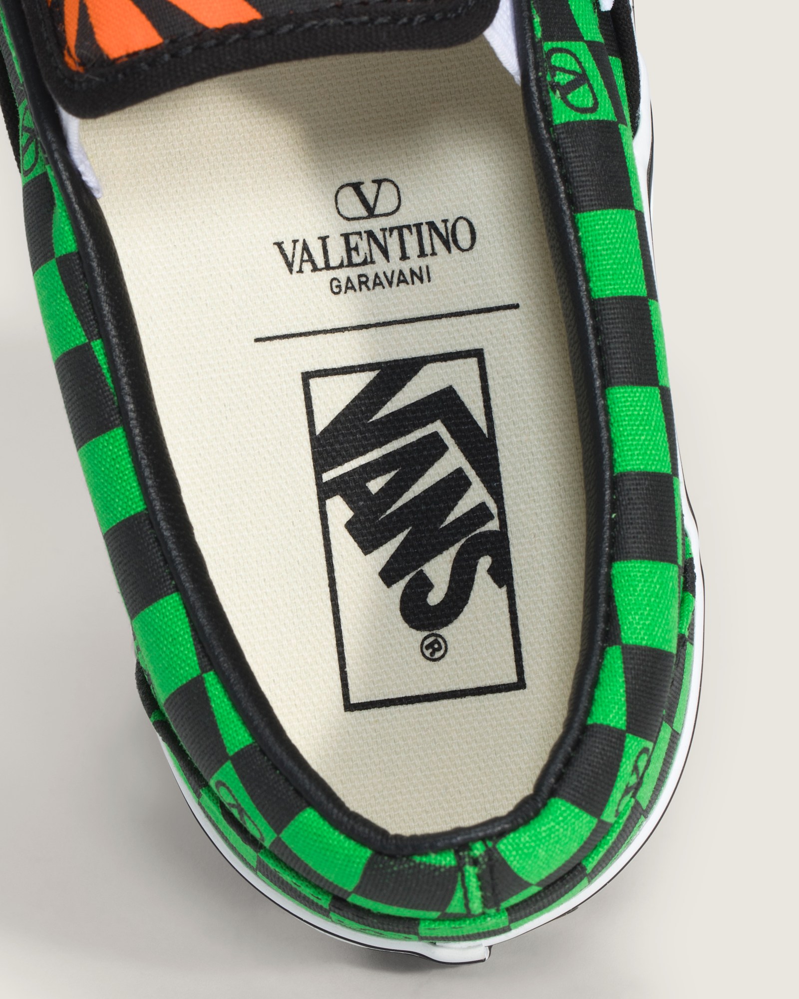 Valentino Garavani and Vans クラシック スリッポン