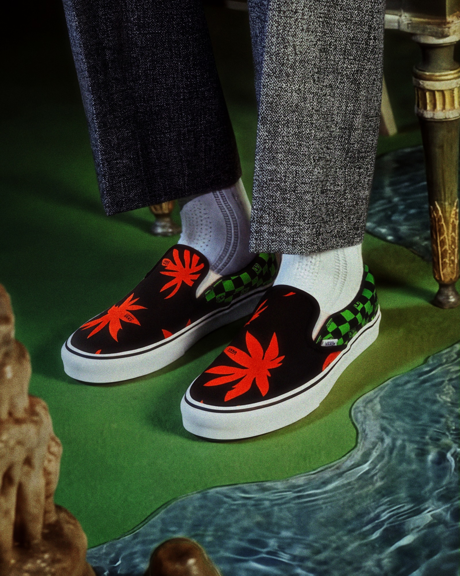 Valentino Garavani and Vans クラシック スリッポン
