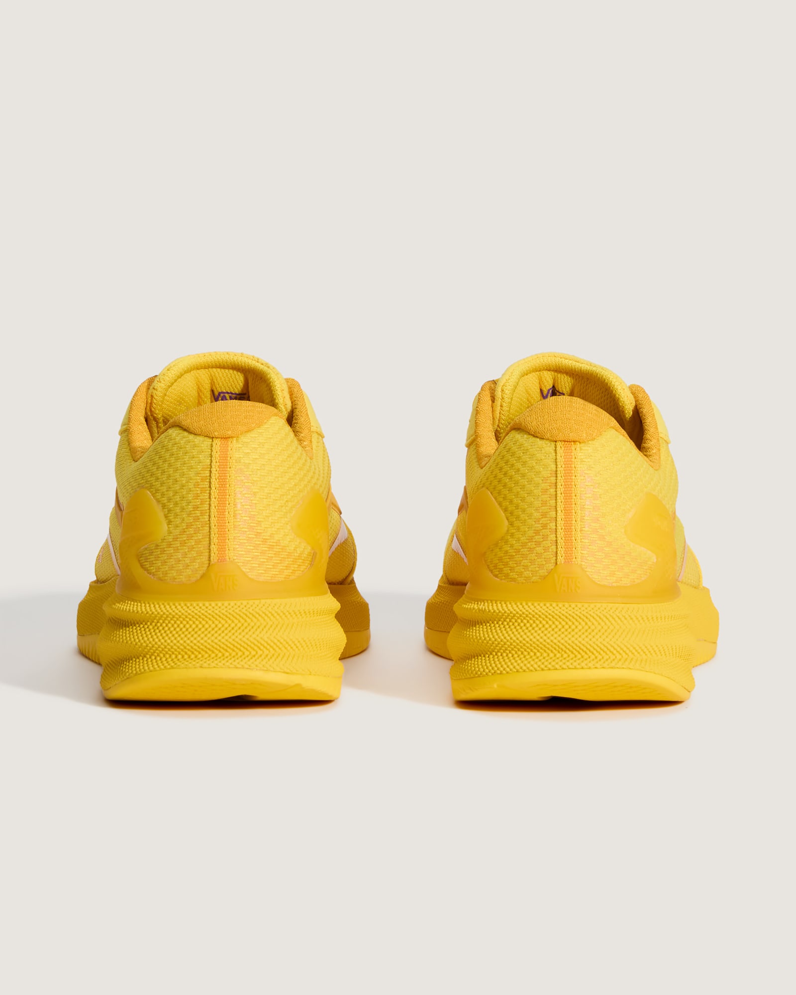 AVE ラピッド LX  by Atiba Jefferson