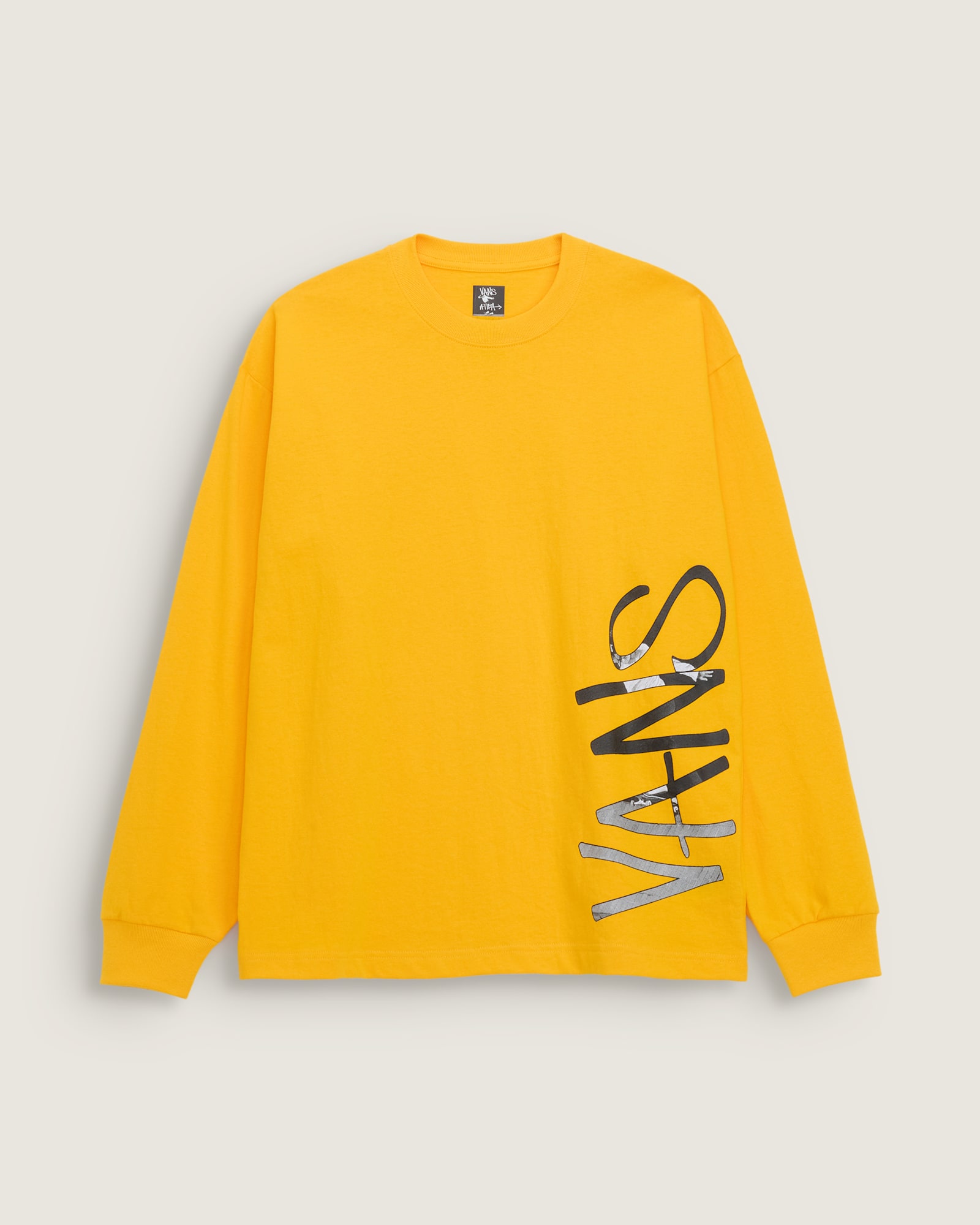 ロゴ Tシャツ by Atiba Jefferson