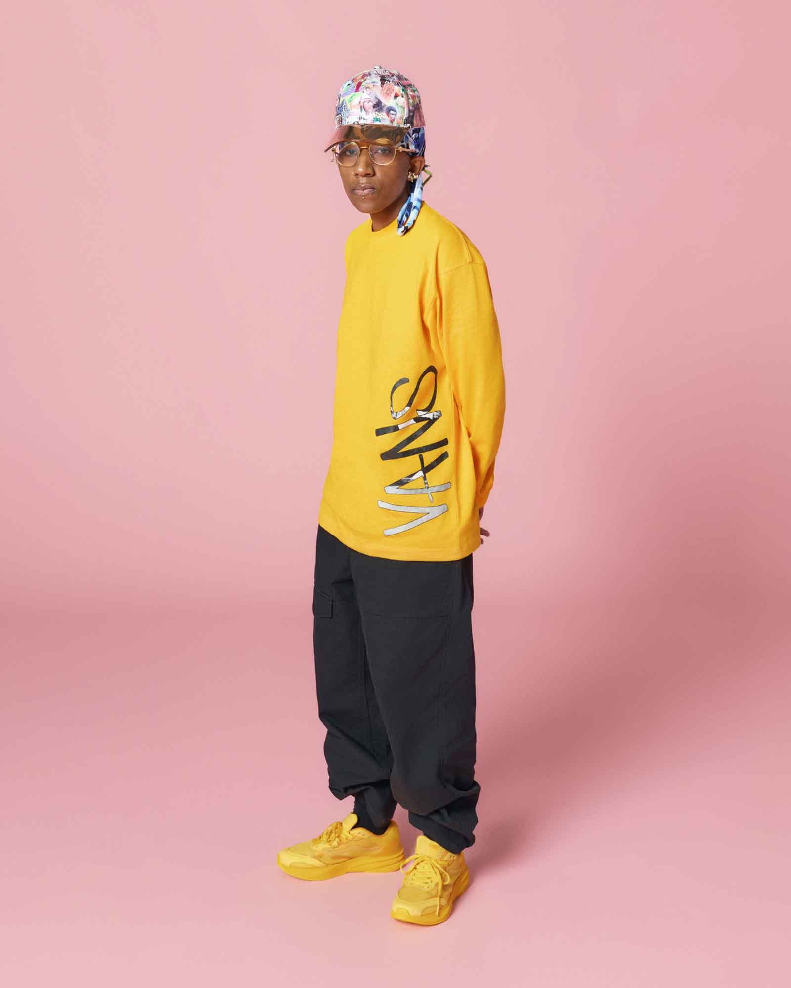 ロゴ Tシャツ by Atiba Jefferson