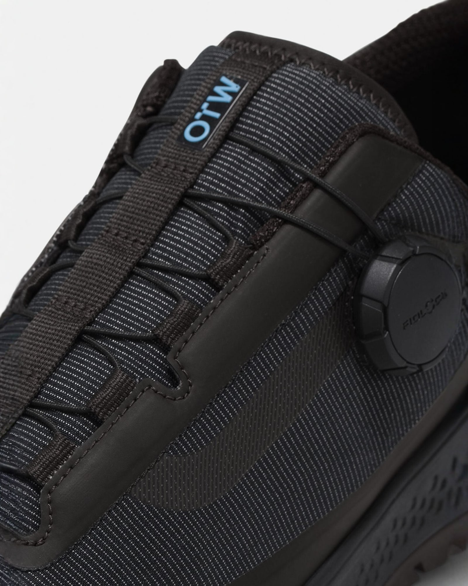 OTW オールドスクール 36 トレイル VIBRAM| VANS（ヴァンズ）公式ストア