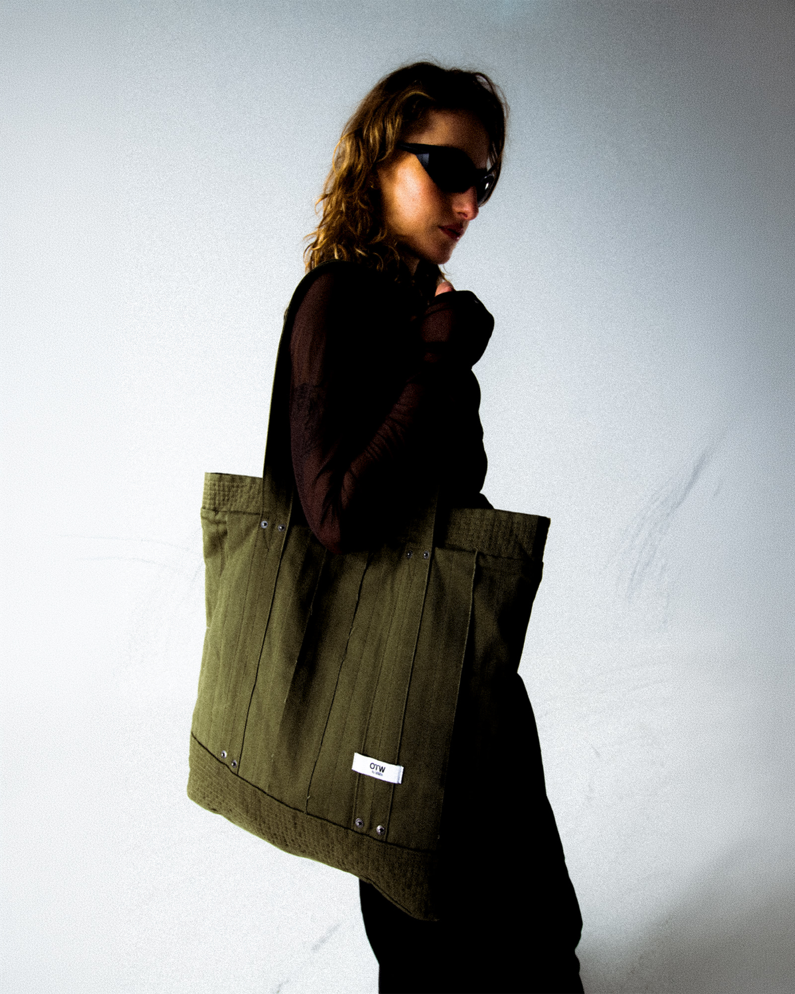 OTW コートヤード トート image number 4