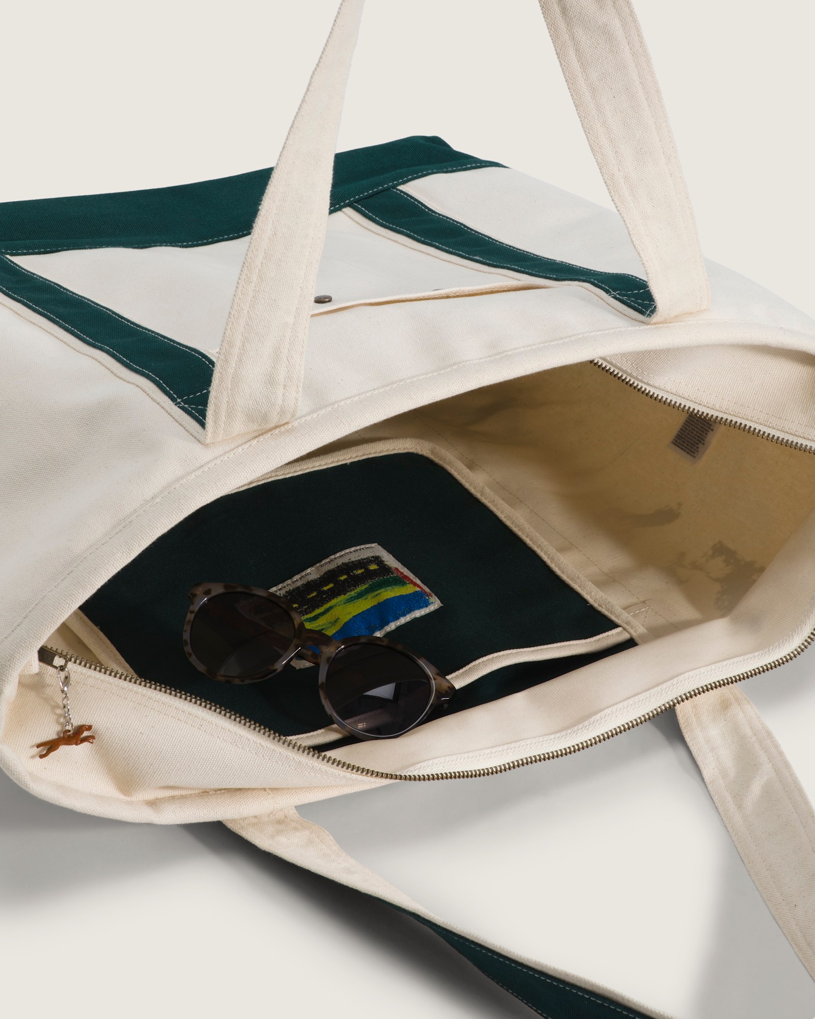 【5月15日発売開始】OTW by Vans x Julian Klincewicz トートバッグ image number 3
