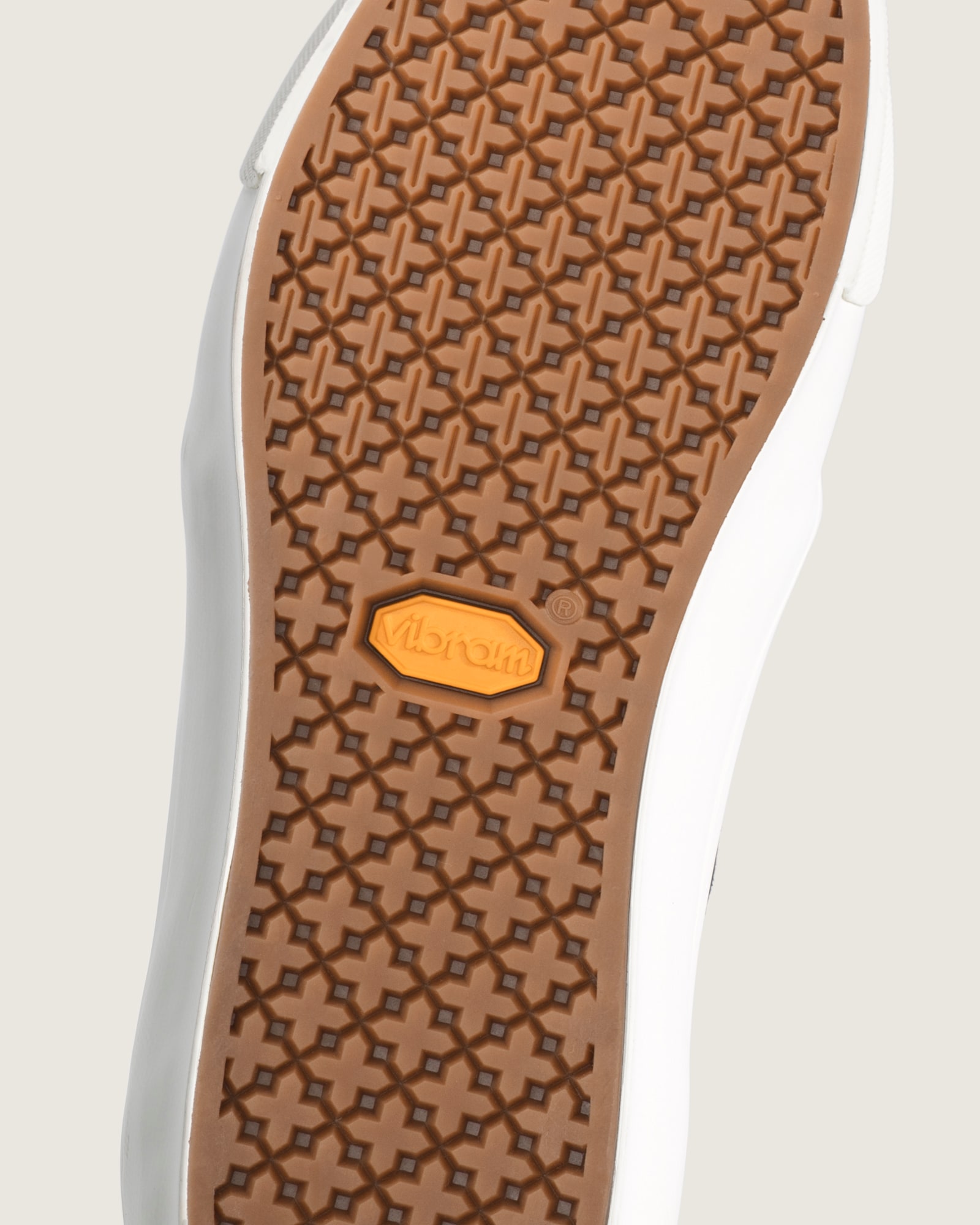【7月10日販売開始】OTW チャッカ 49 Vibram image number 4