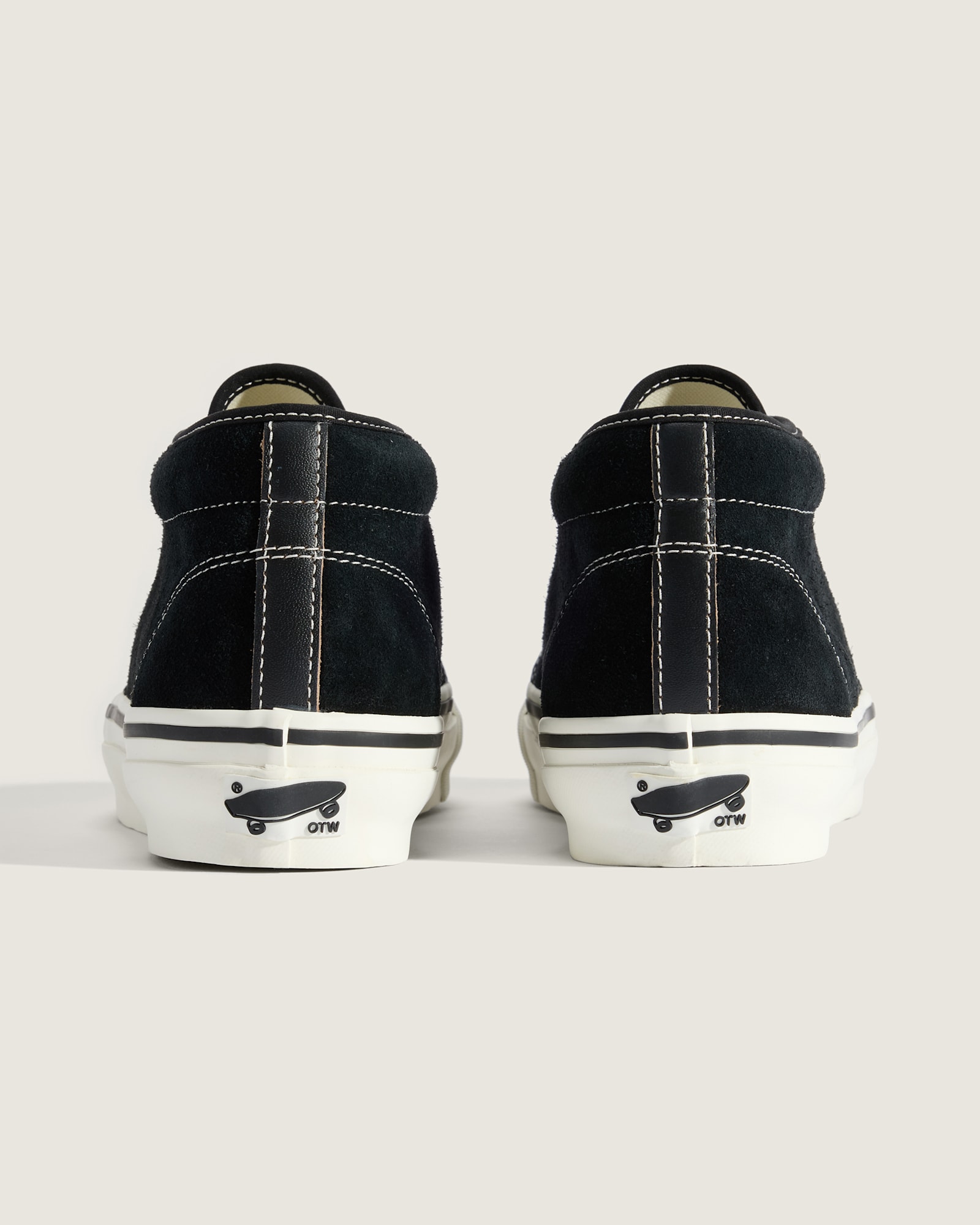 OTW チャッカ 49 Vibram