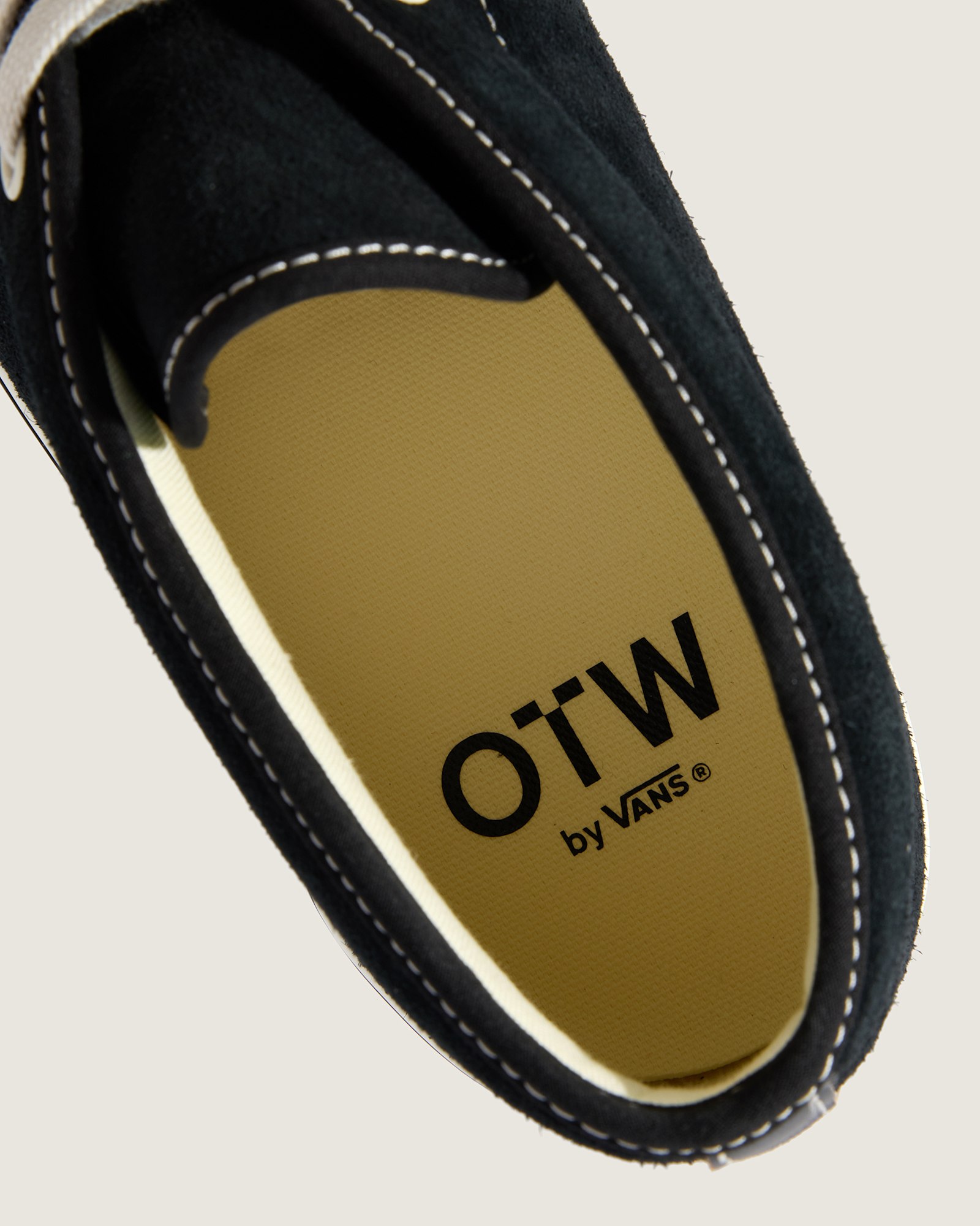 OTW チャッカ 49 Vibram