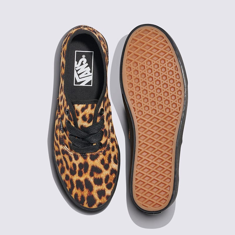 레오파드 어센틱 로우 프로