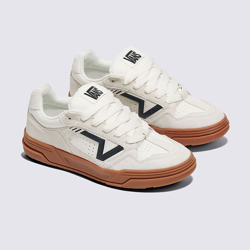 업랜드 스웨이드