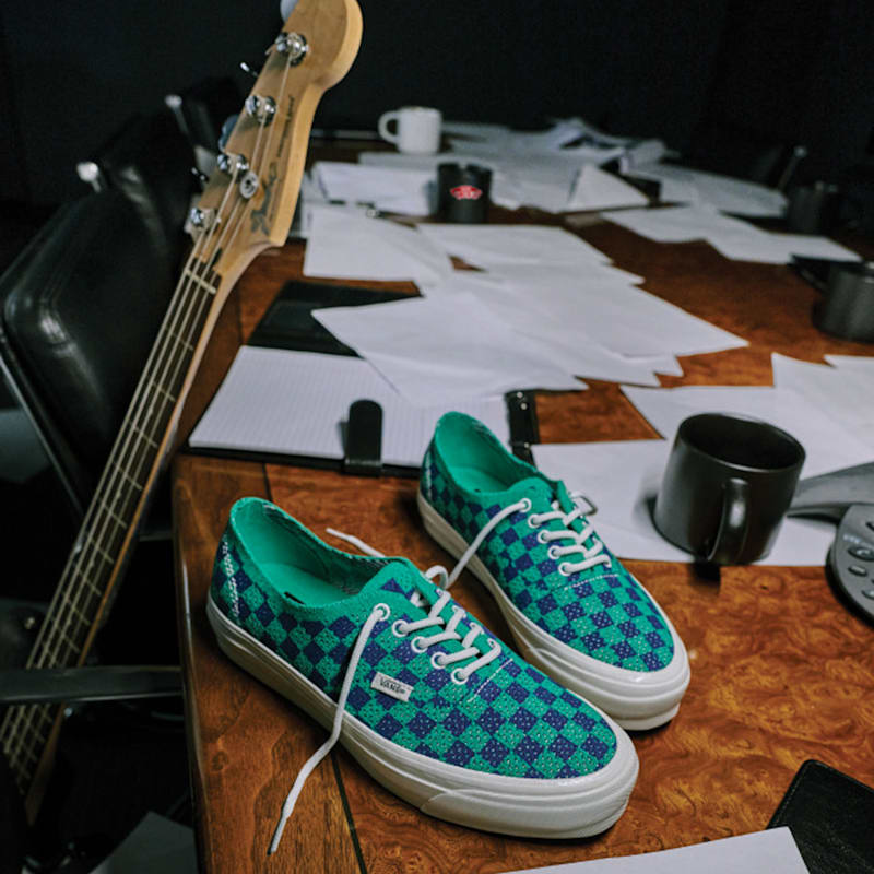 반스 프리미엄 어센틱 44 엔지니어드 니트 펑크 체크