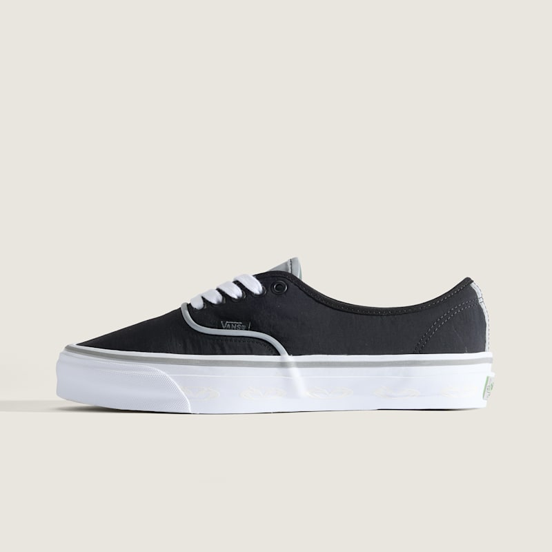 [반스 아티스트 컬렉션] Vans x Guccimaze 반스 프리미엄 어센틱 44 DL